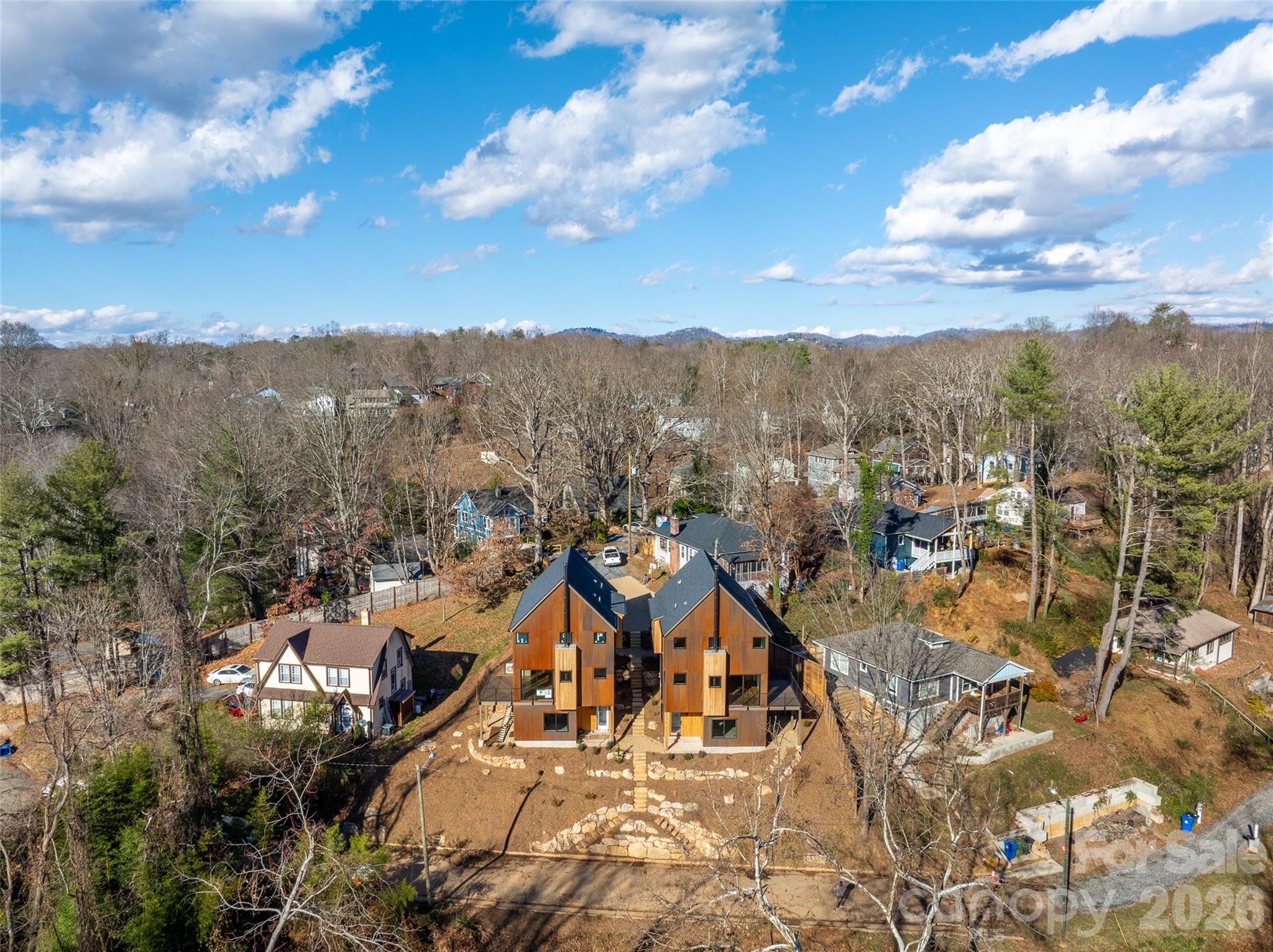 171 Houston Place — Asheville