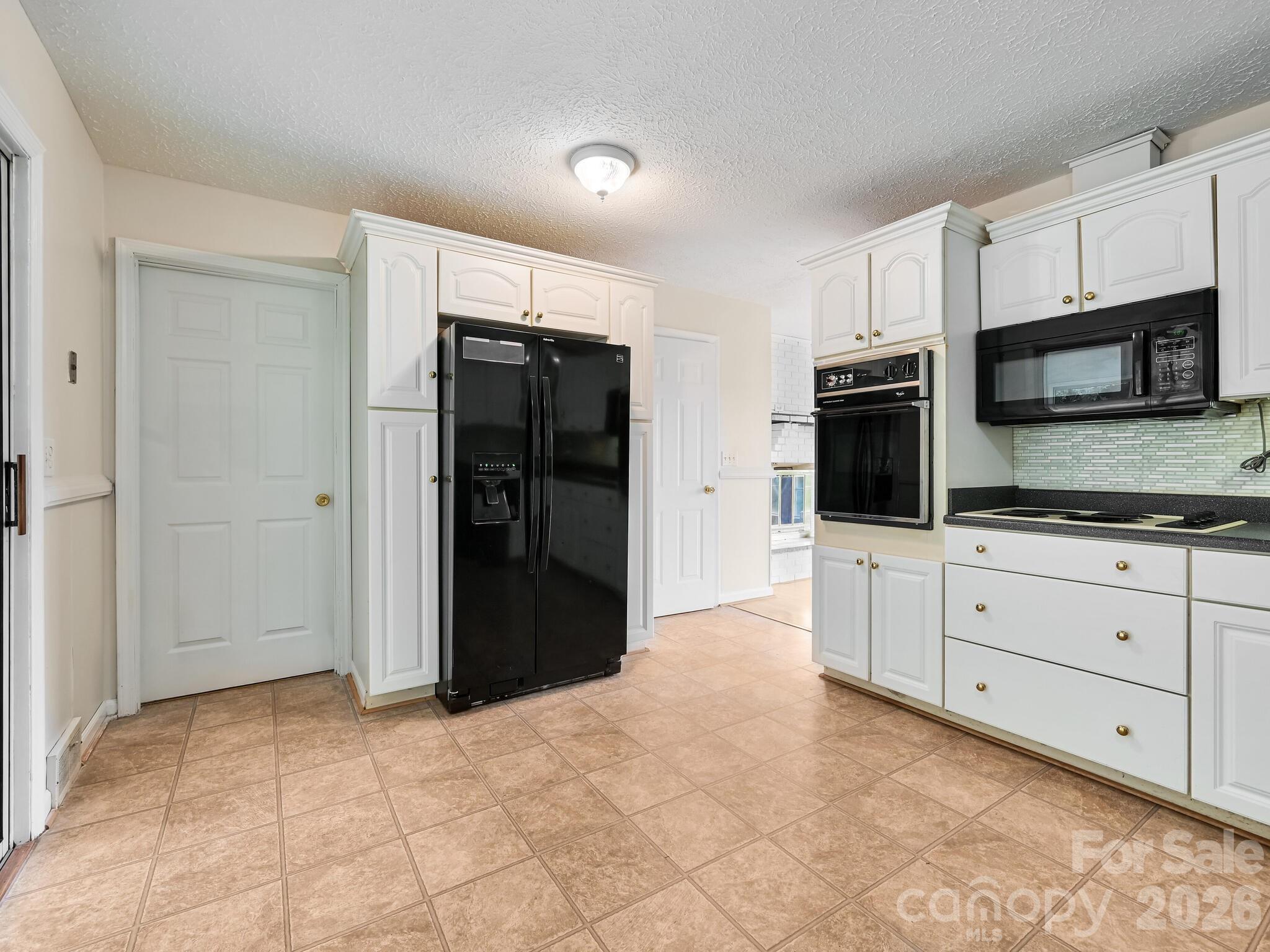 651 Case Cove Road — Candler