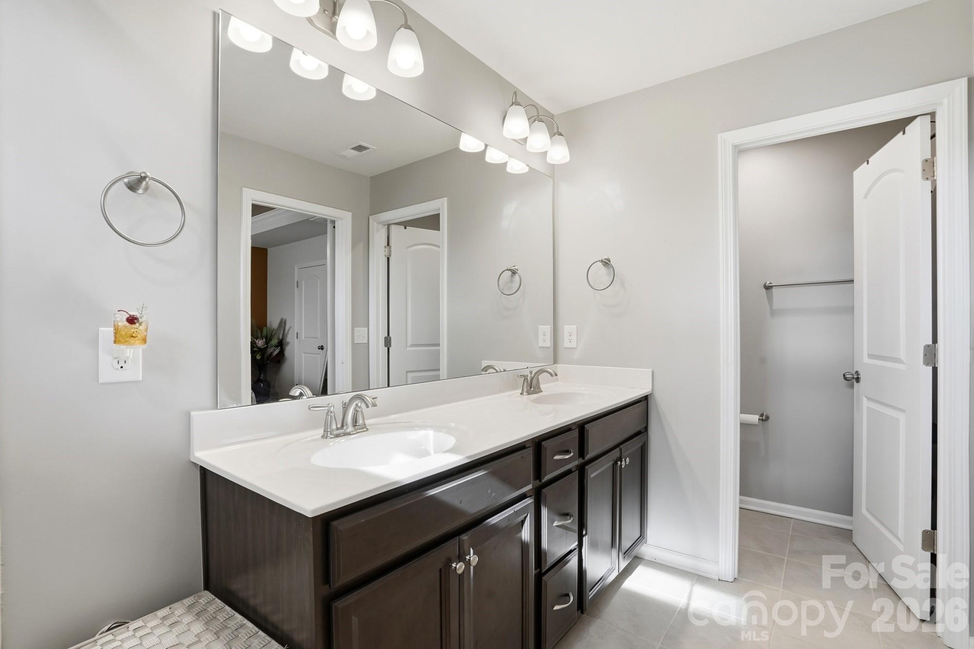 16038 Red Buckeye Lane — Huntersville