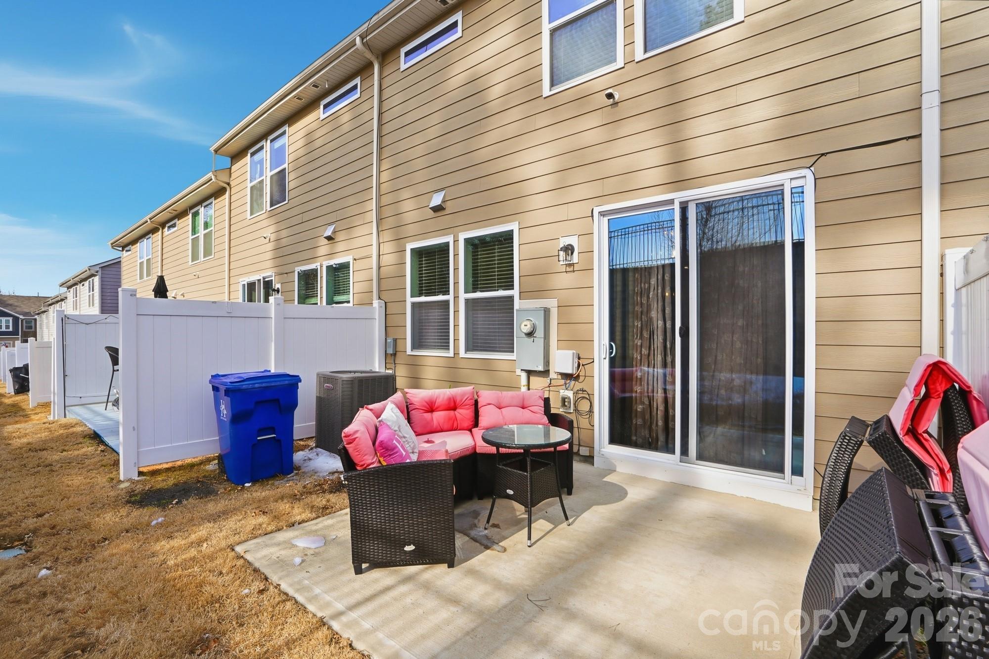 16038 Red Buckeye Lane — Huntersville