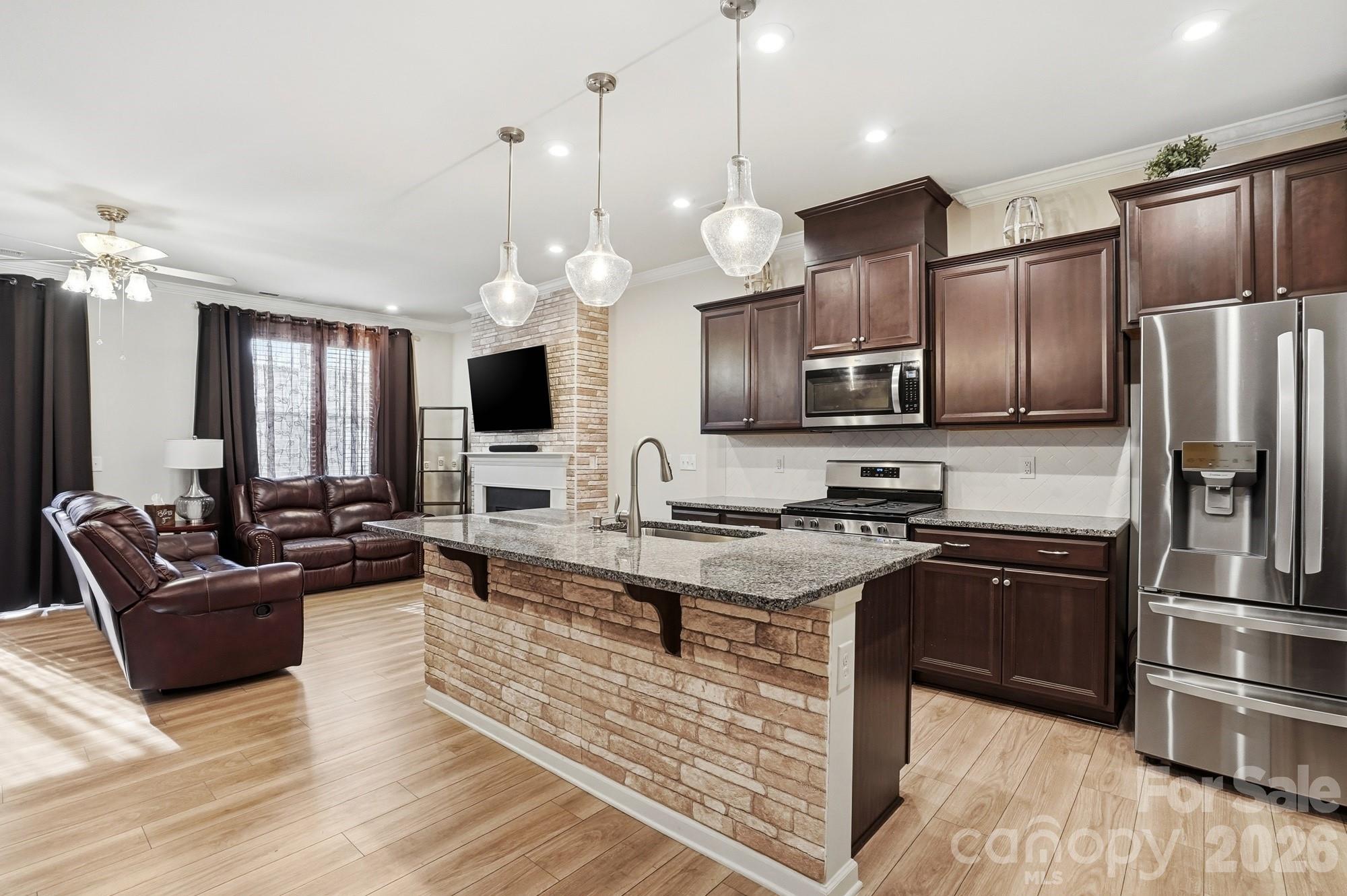 16038 Red Buckeye Lane — Huntersville
