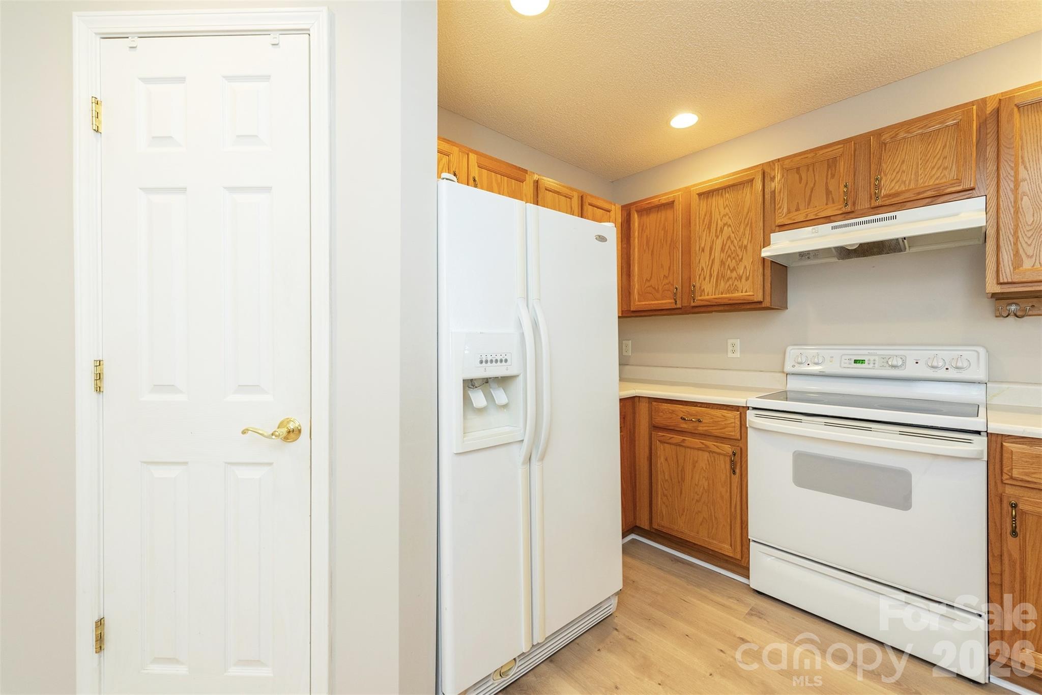 115 Creeks End Circle — Mills River