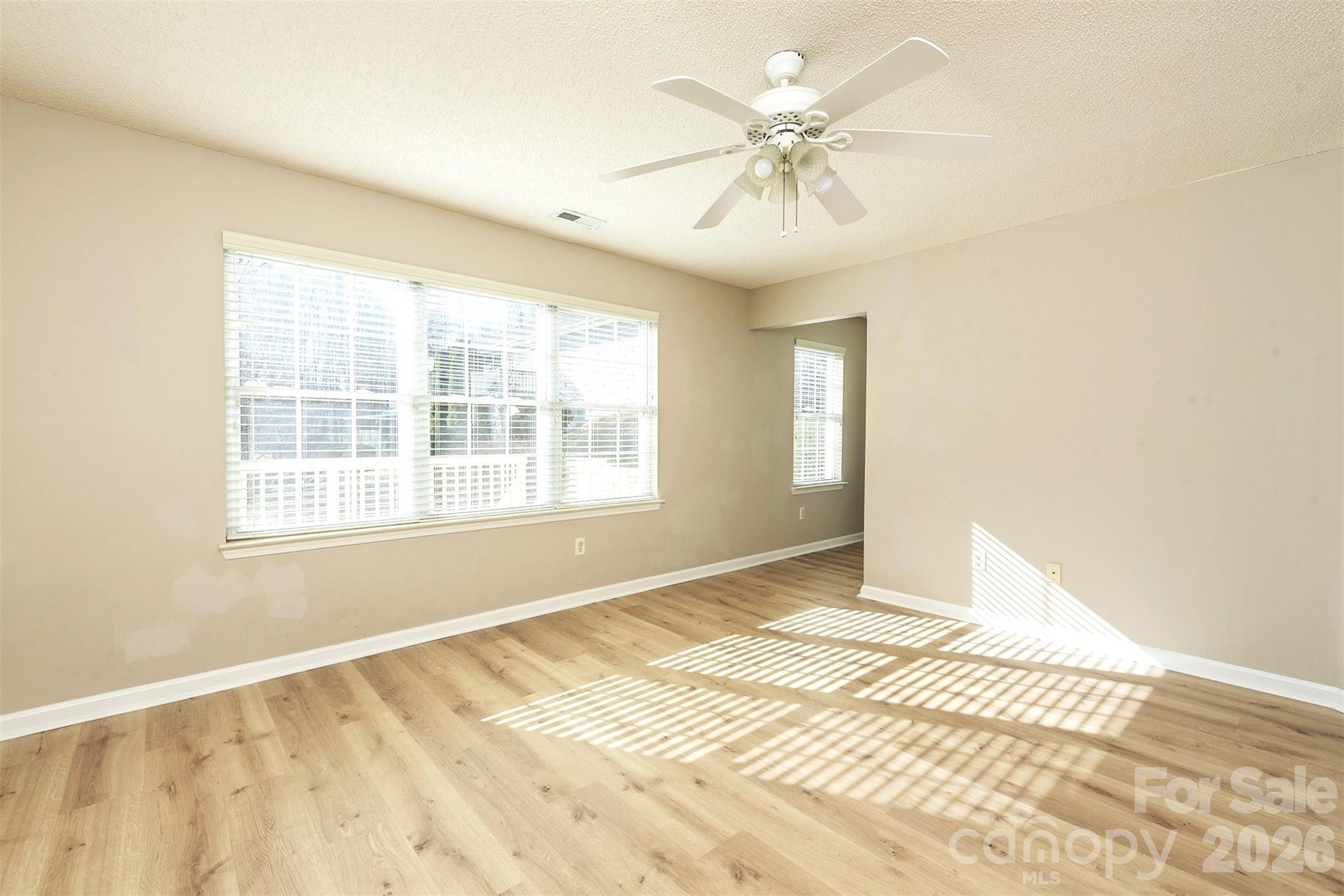 115 Creeks End Circle — Mills River