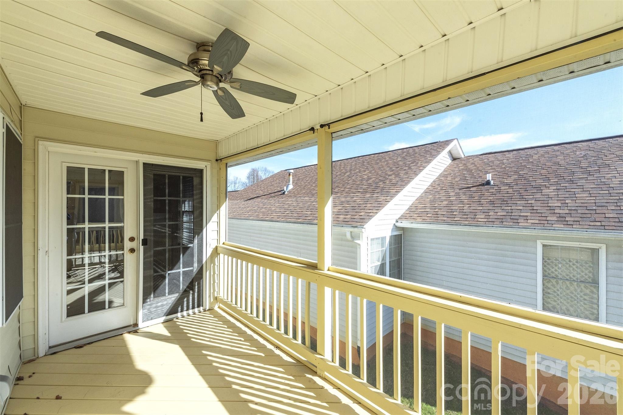 115 Creeks End Circle — Mills River
