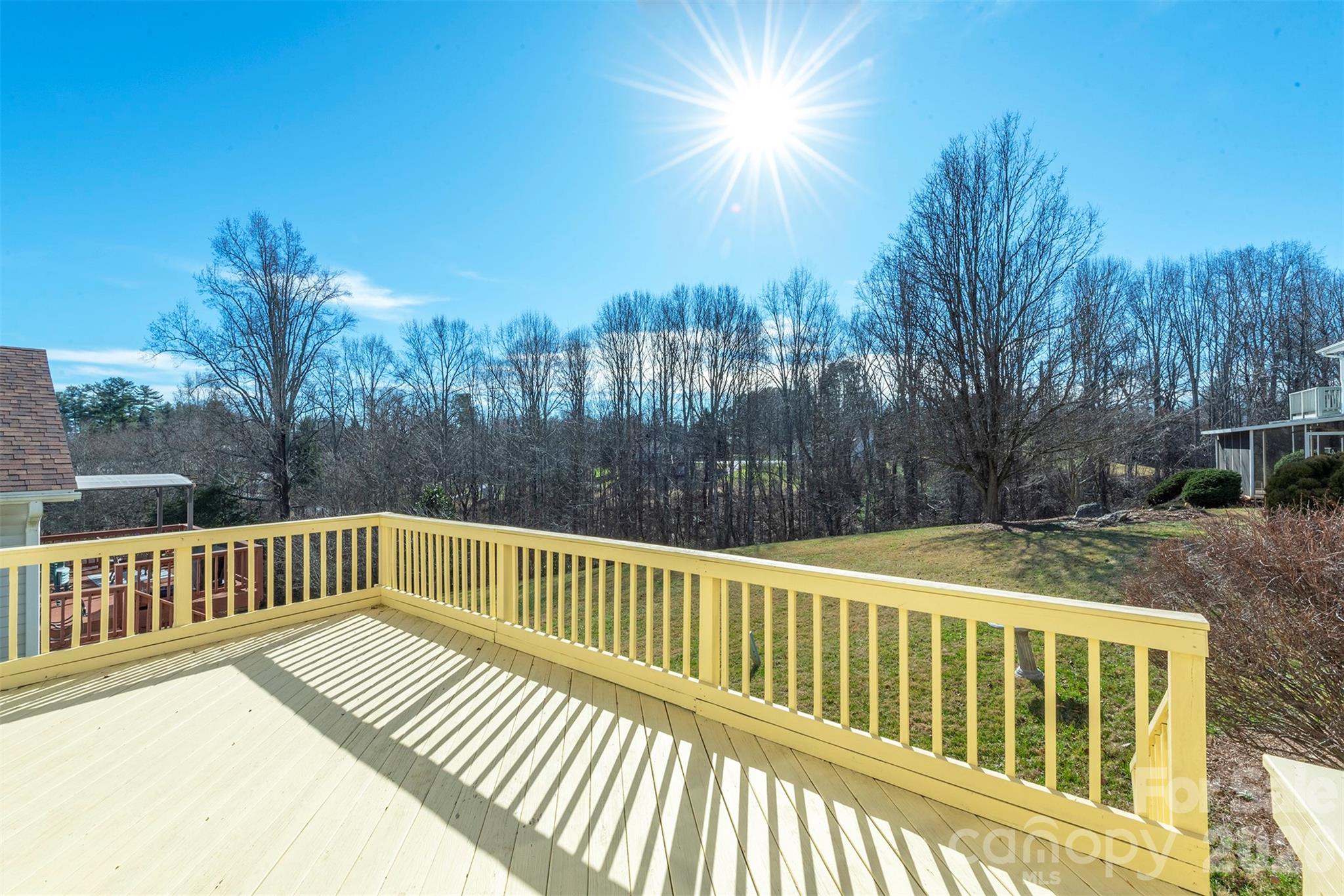 115 Creeks End Circle — Mills River