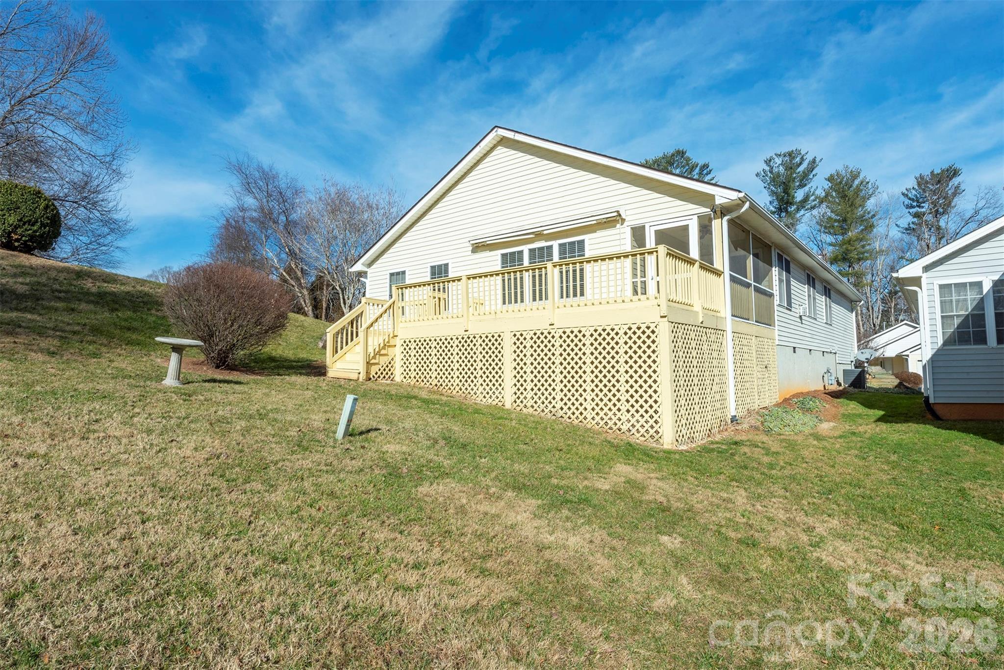 115 Creeks End Circle — Mills River