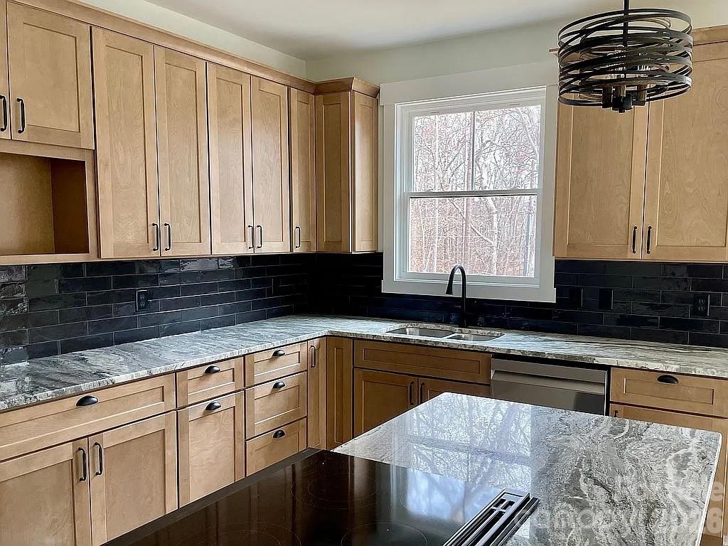 853 Spring Lake Drive — Iron Station