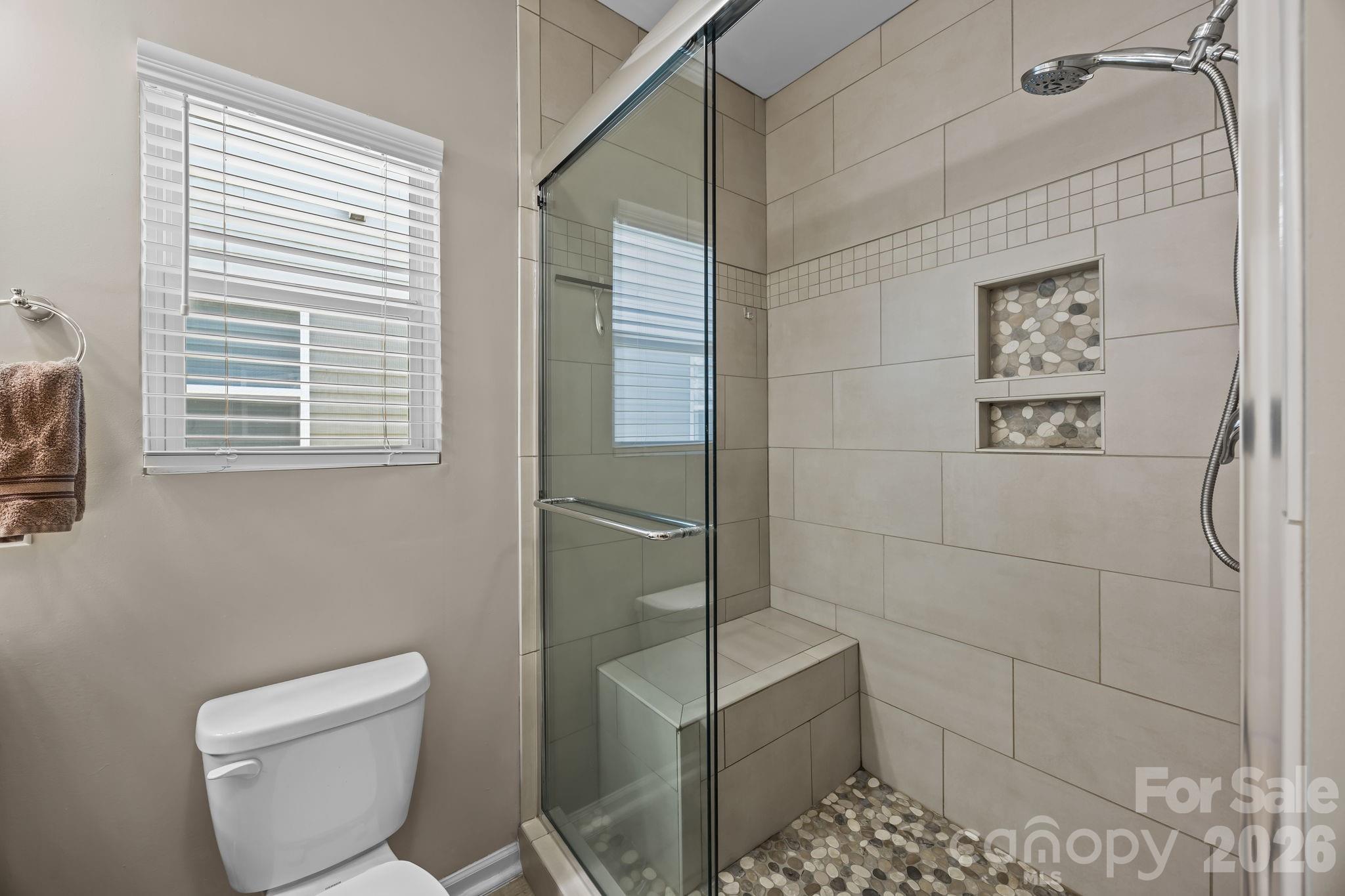 204 Old Harbor Drive — Mount Gilead