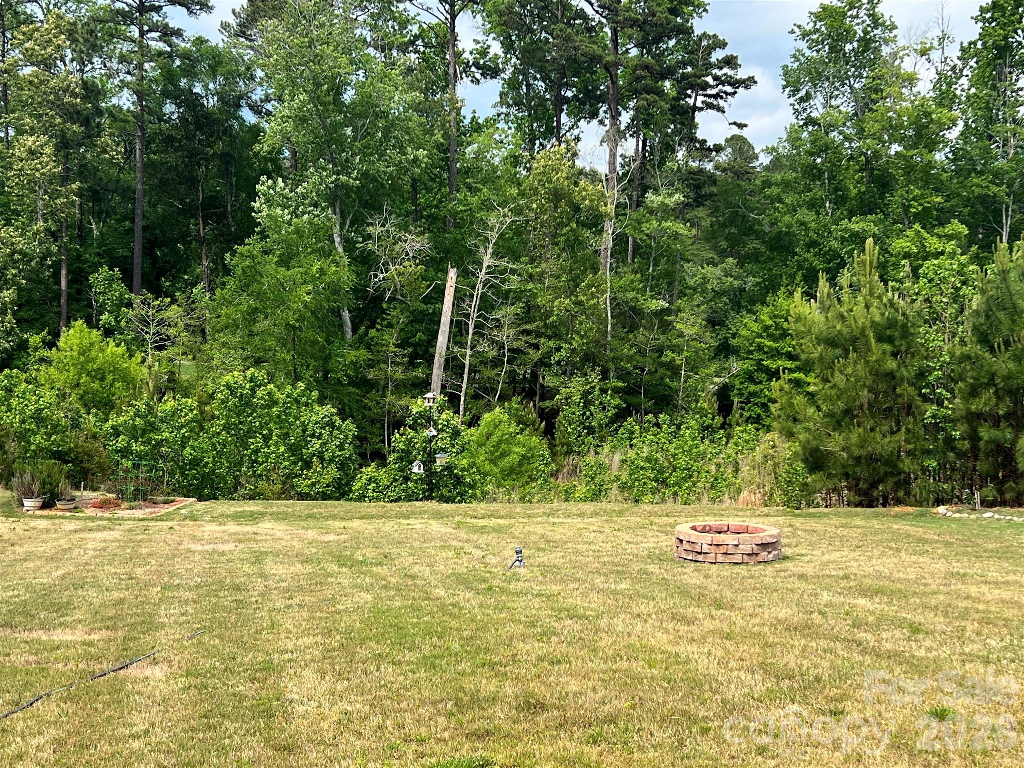 204 Old Harbor Drive — Mount Gilead