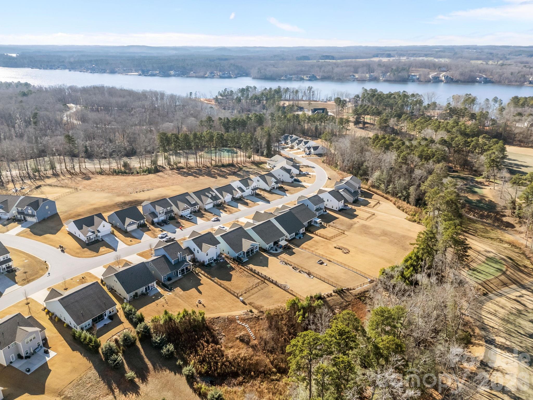 204 Old Harbor Drive — Mount Gilead