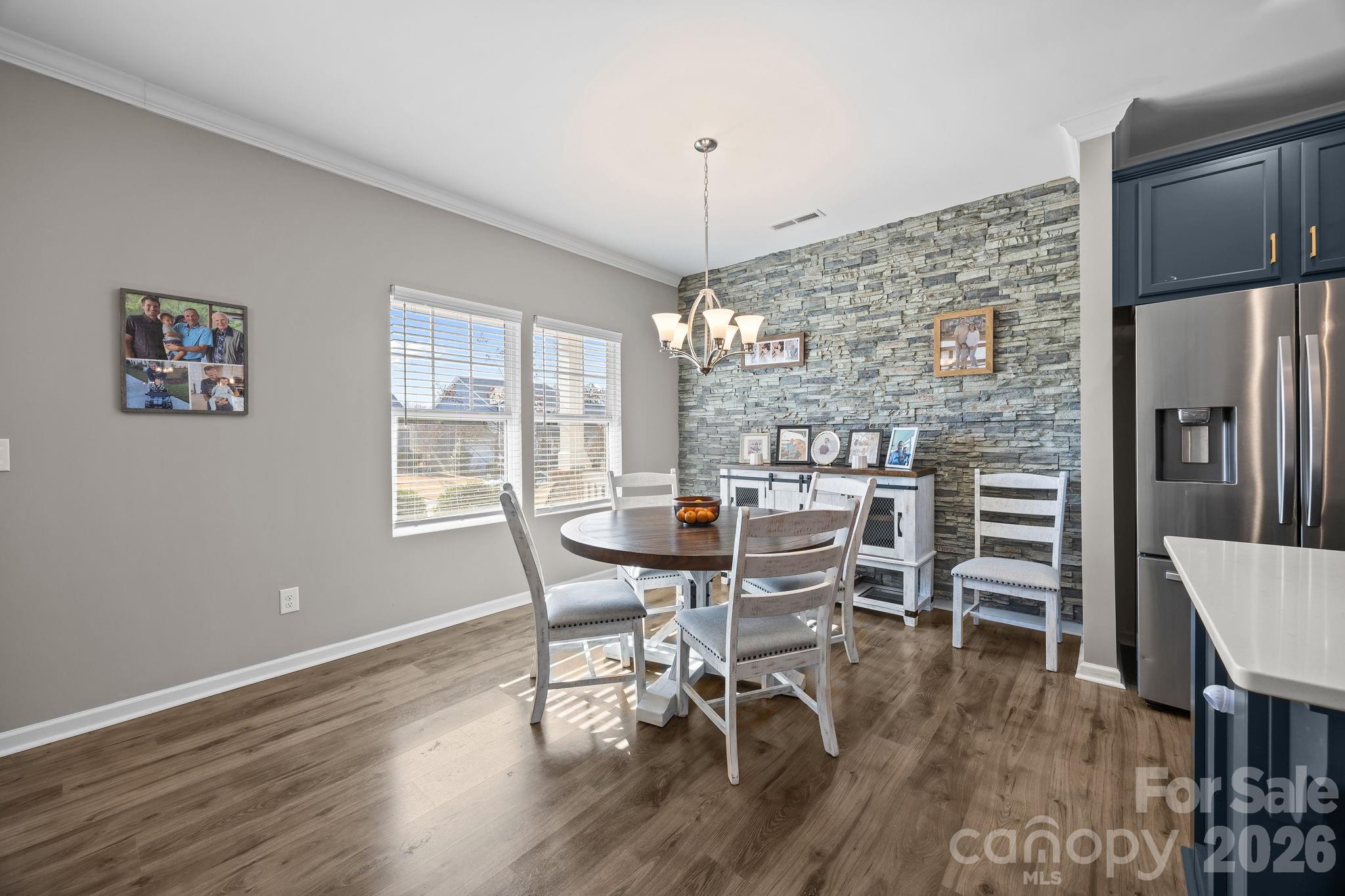 204 Old Harbor Drive — Mount Gilead