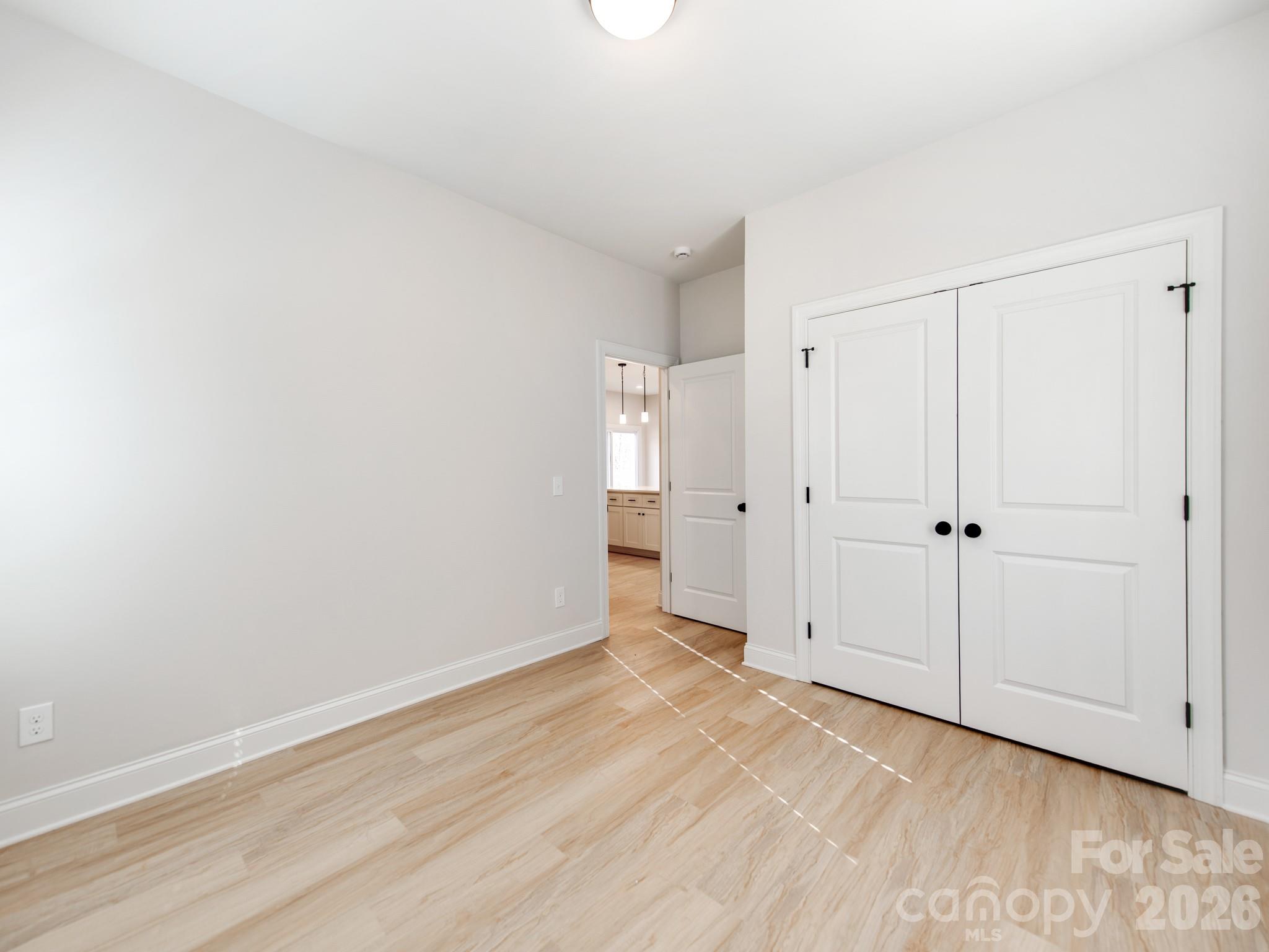 176 Whitetail Road — Statesville