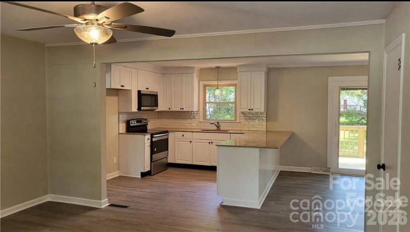 209 Azalea Road — Lancaster