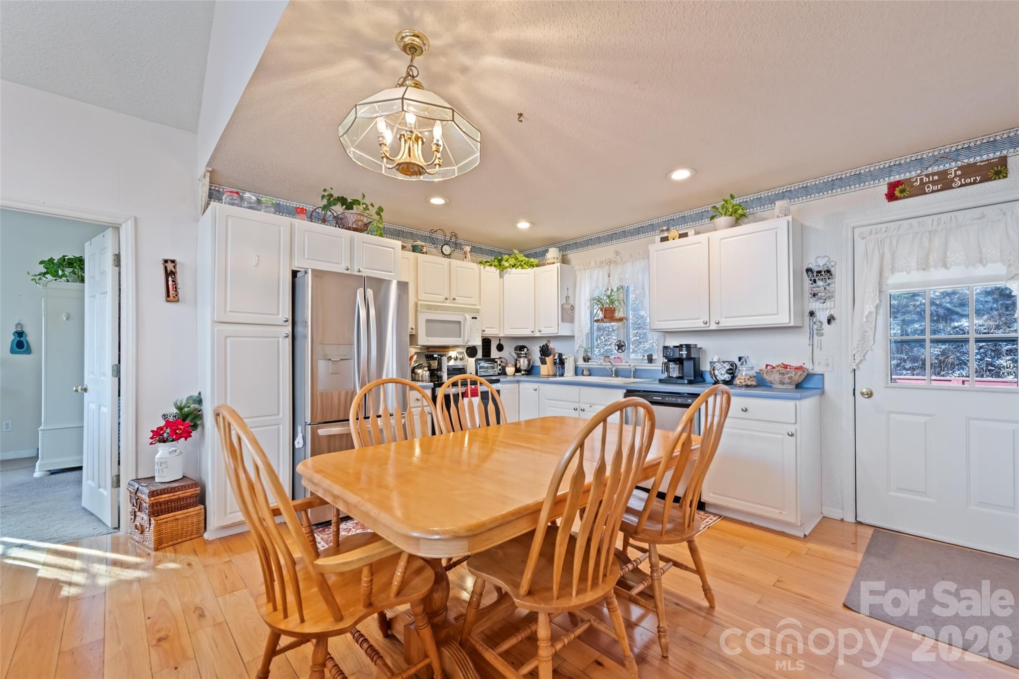 650 Creekside Drive — Maggie Valley