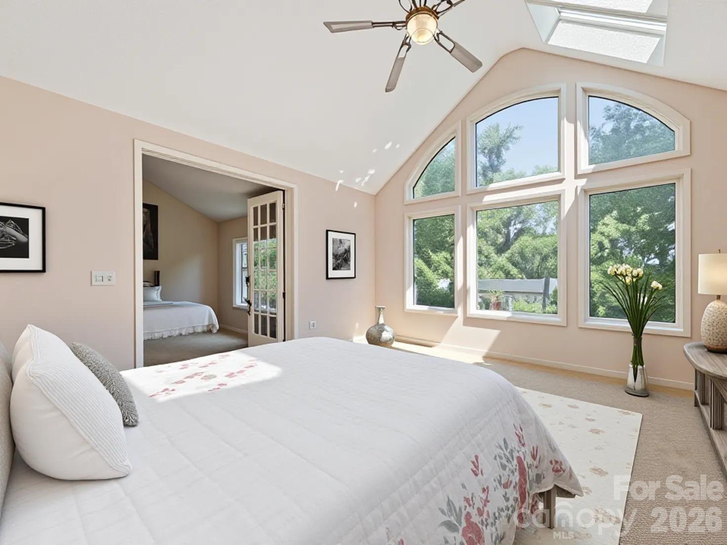 650 Creekside Drive — Maggie Valley