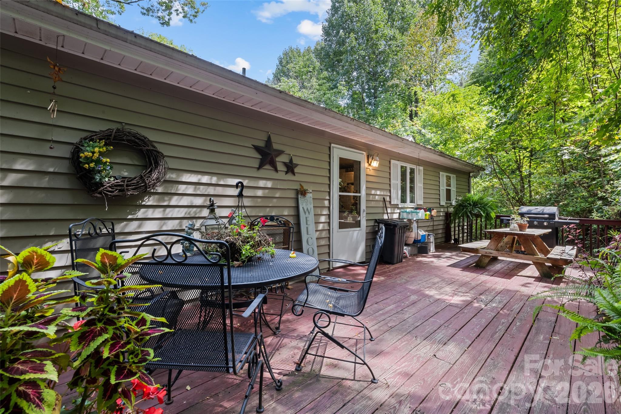 650 Creekside Drive — Maggie Valley