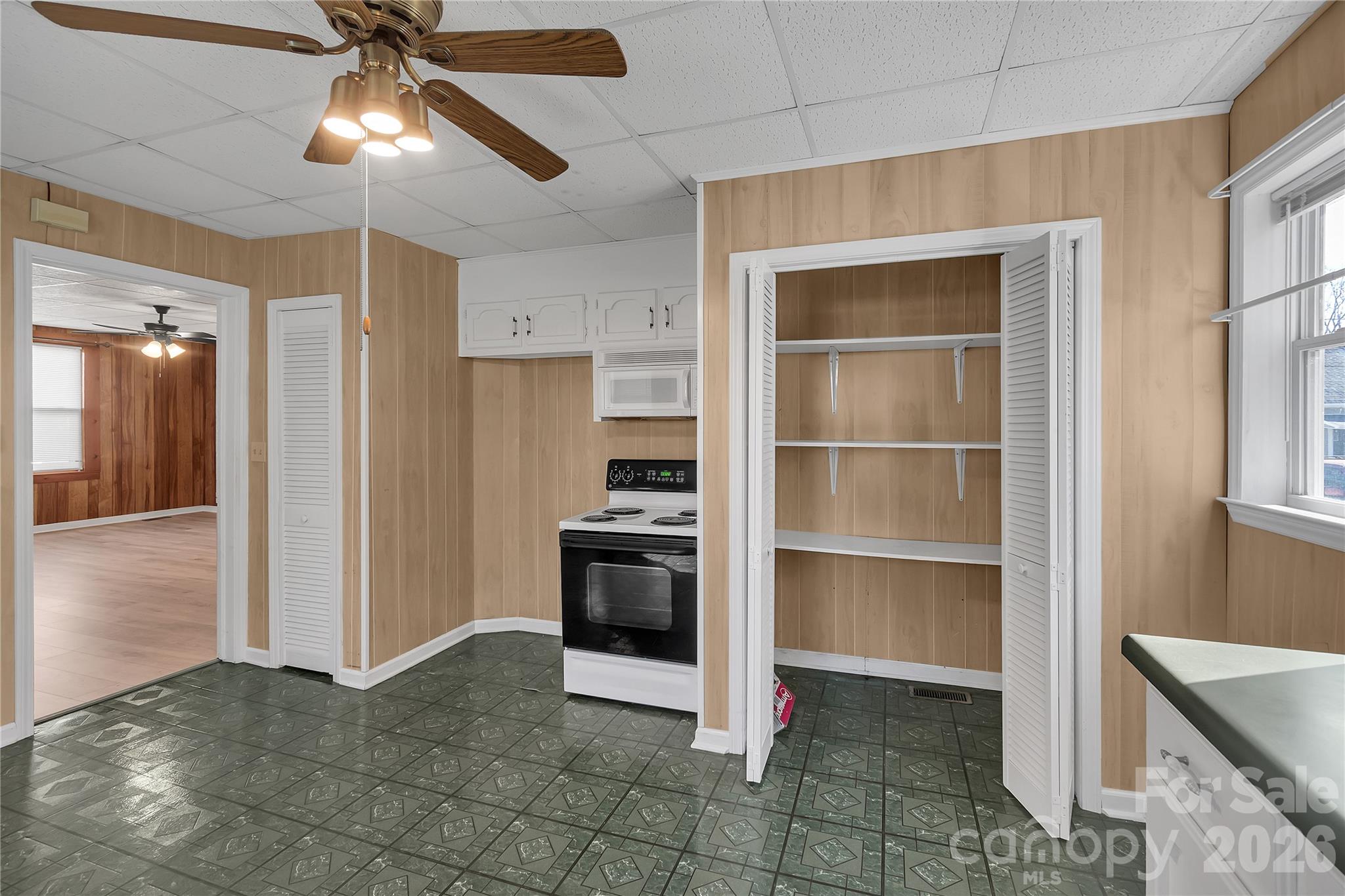 215 King Street S — Gastonia