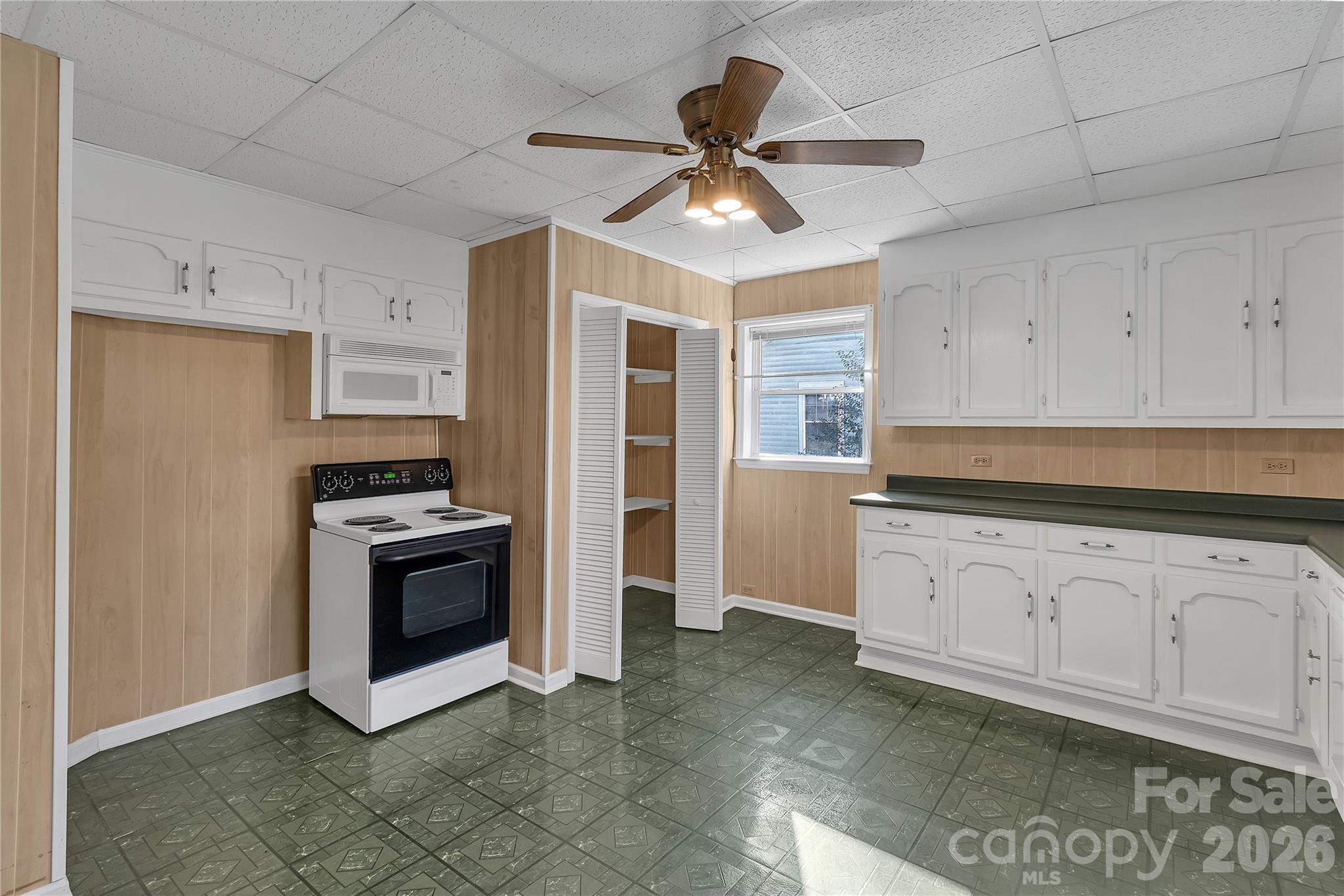 215 King Street S — Gastonia