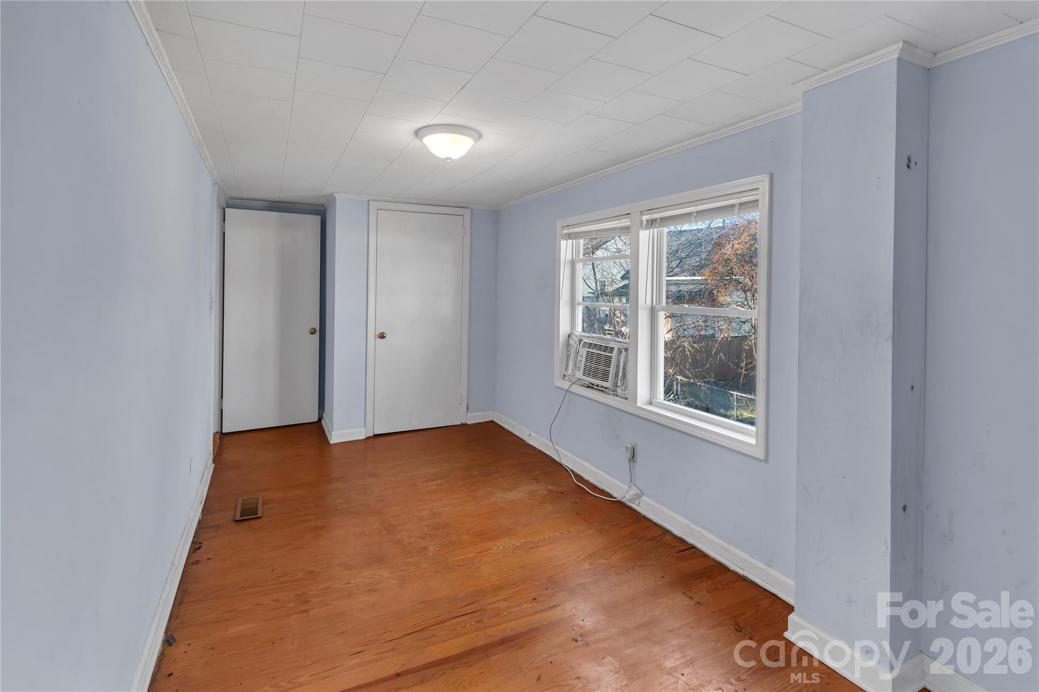 215 King Street S — Gastonia