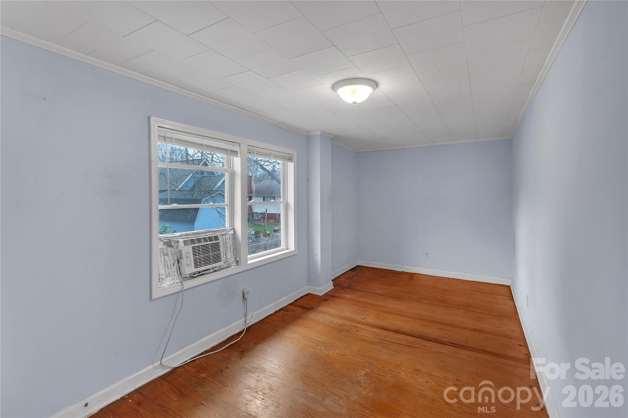 215 King Street S — Gastonia