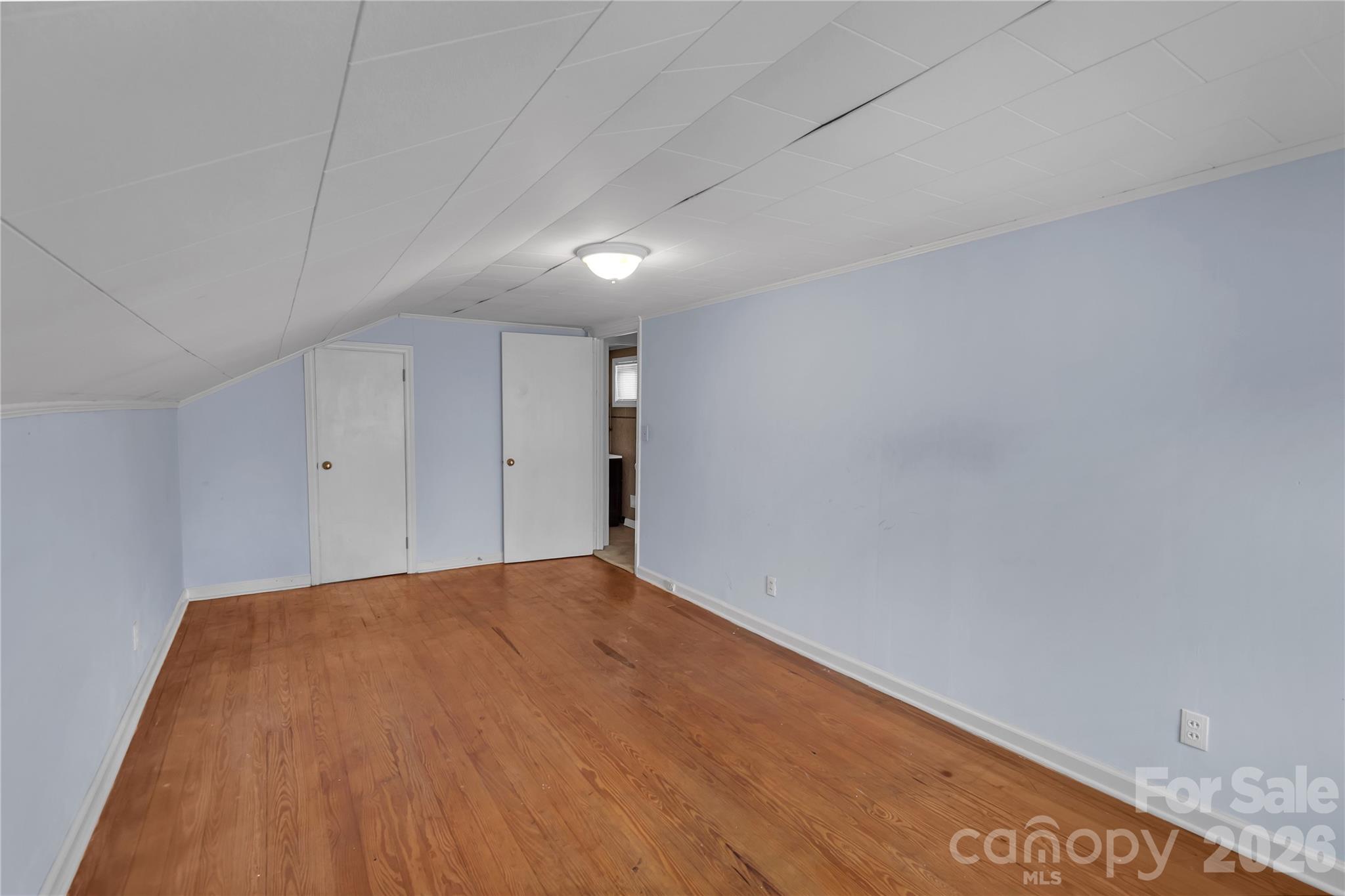 215 King Street S — Gastonia