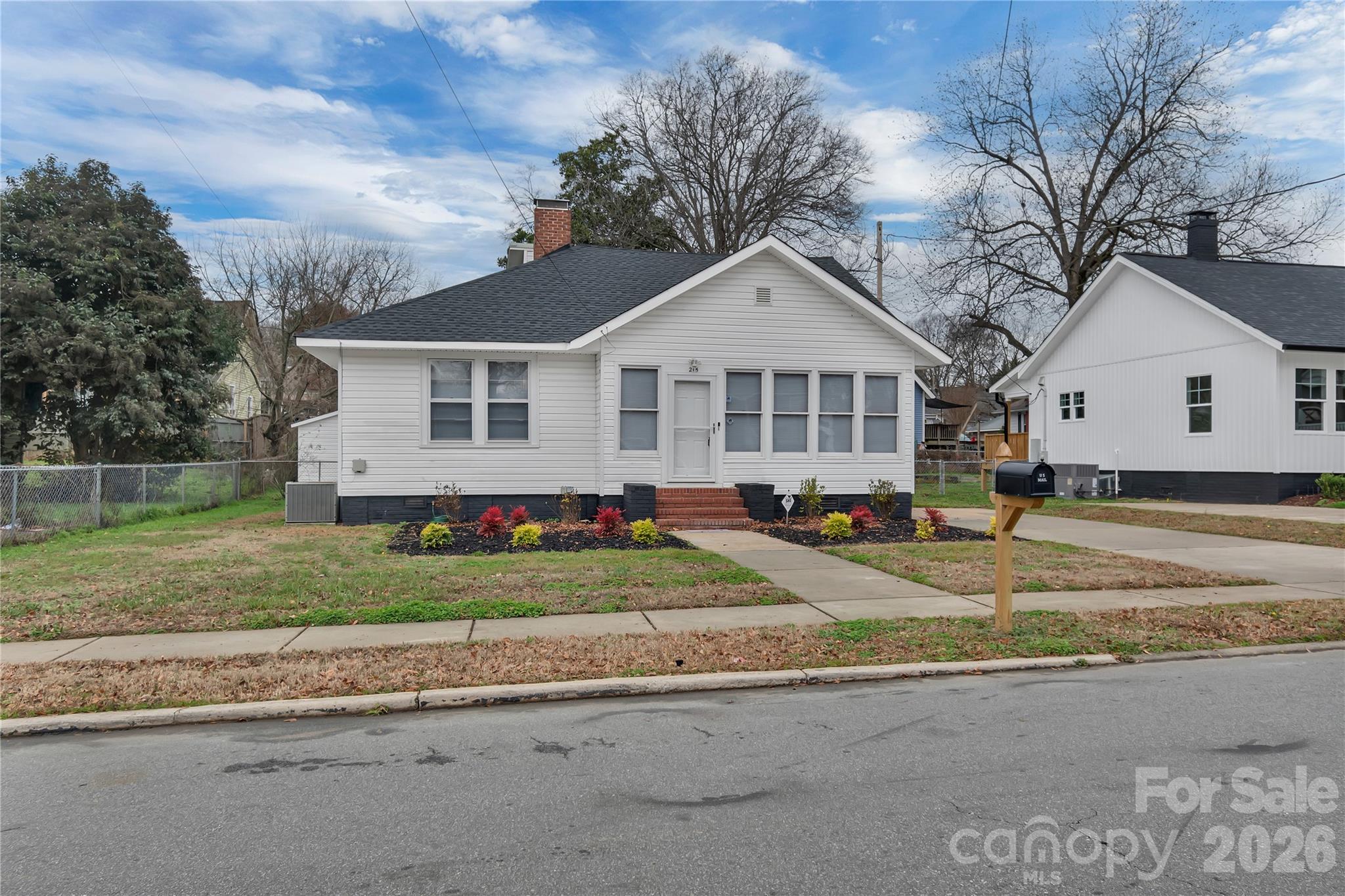 215 King Street S — Gastonia