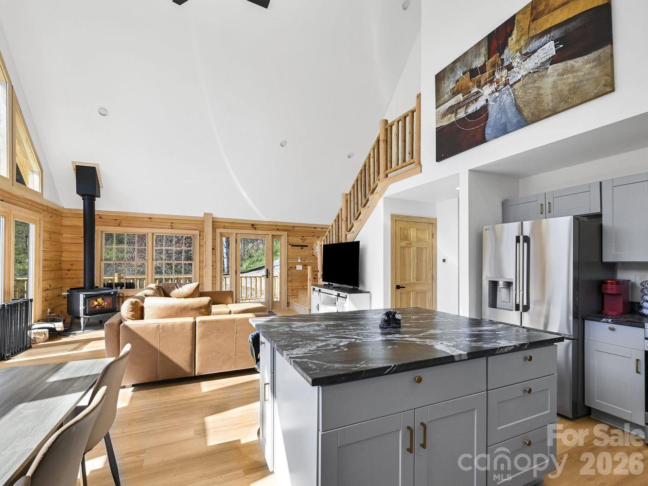 194 Fox Run Road — Canton