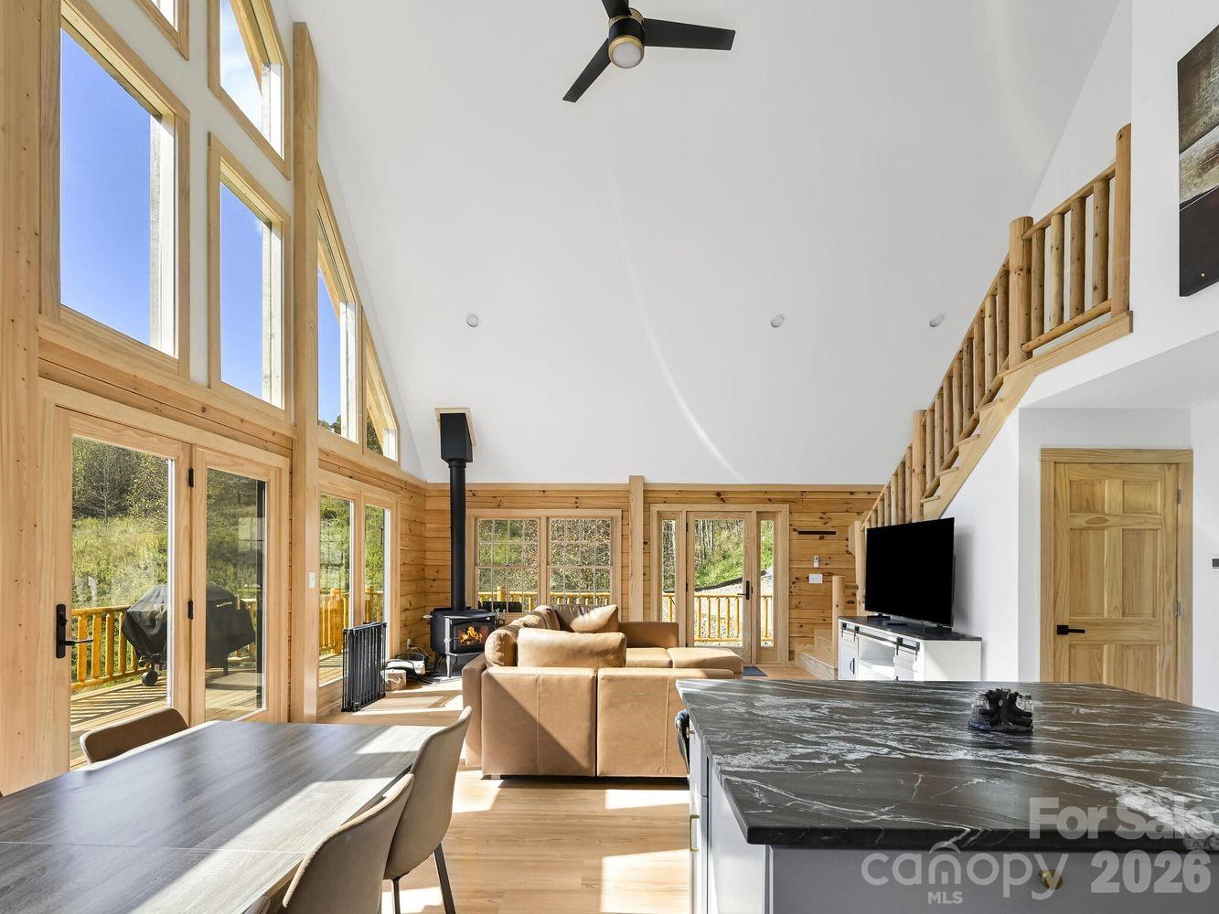 194 Fox Run Road — Canton