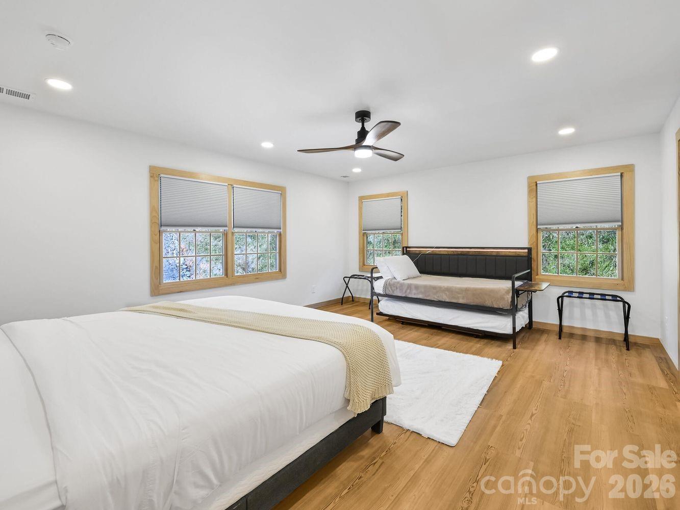 194 Fox Run Road — Canton