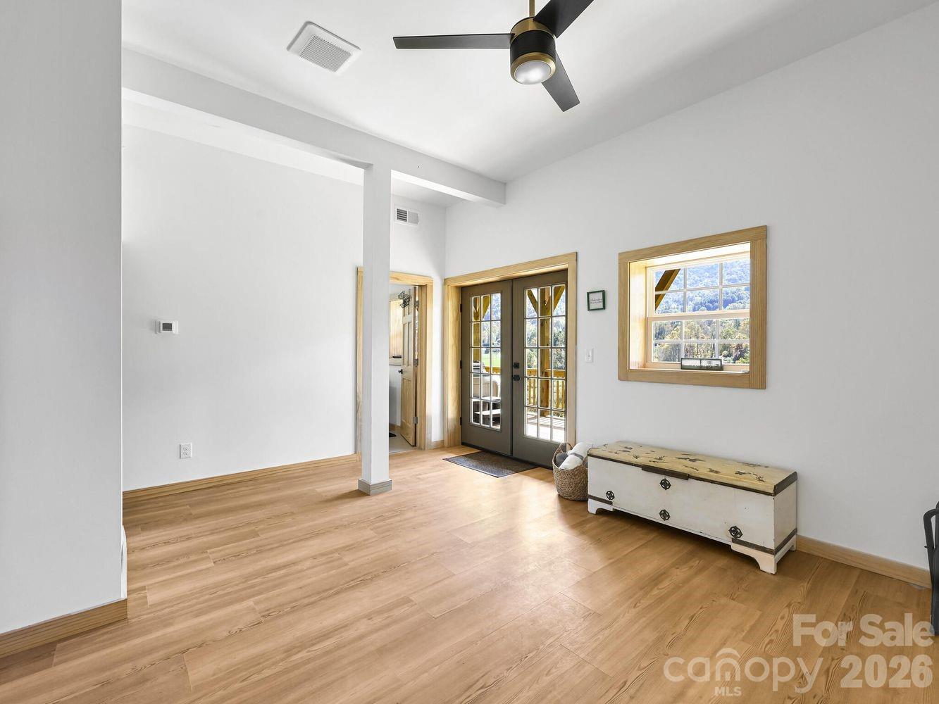 194 Fox Run Road — Canton