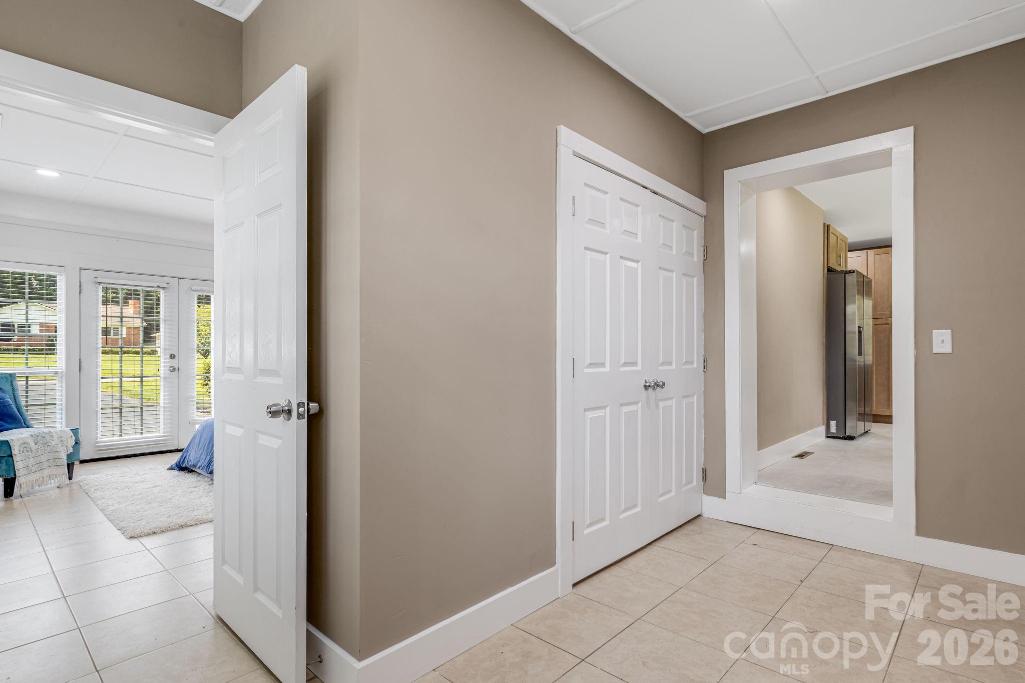 3226 Charlyne Drive — Hendersonville