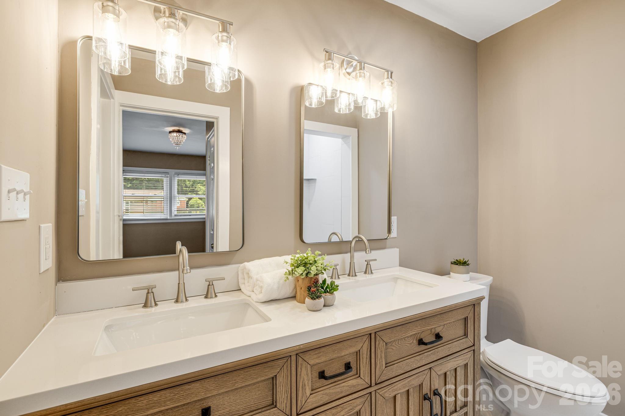 3226 Charlyne Drive — Hendersonville