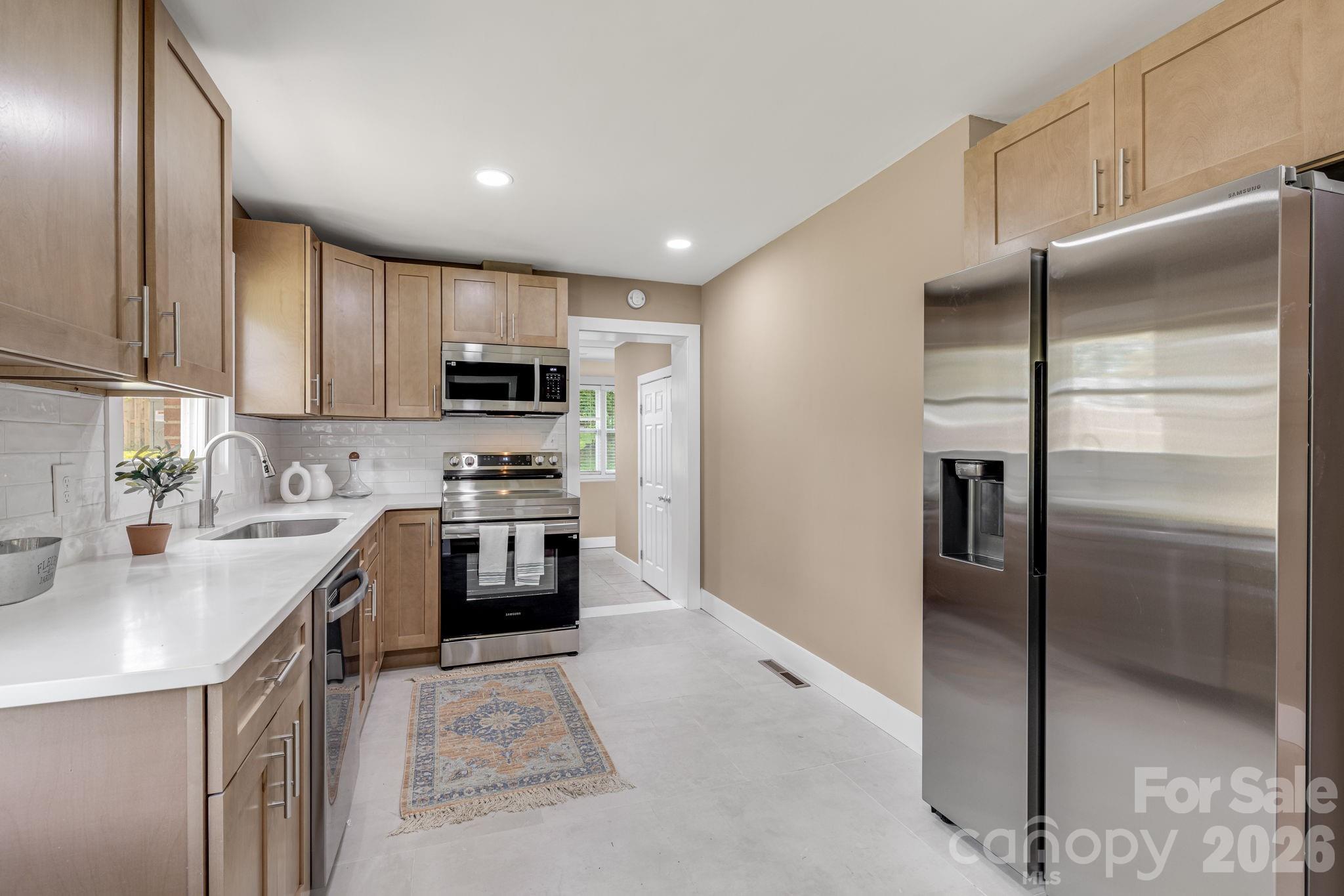 3226 Charlyne Drive — Hendersonville