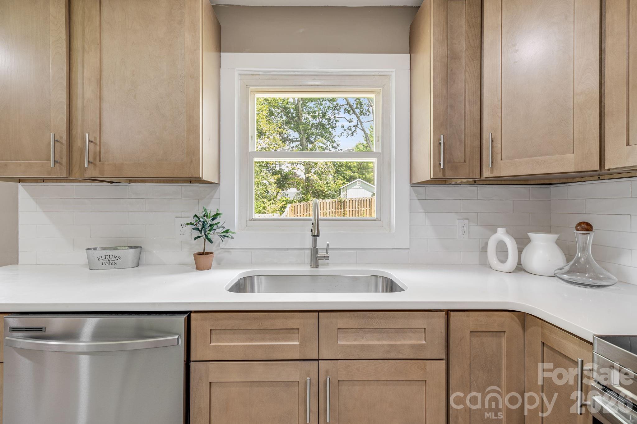 3226 Charlyne Drive — Hendersonville
