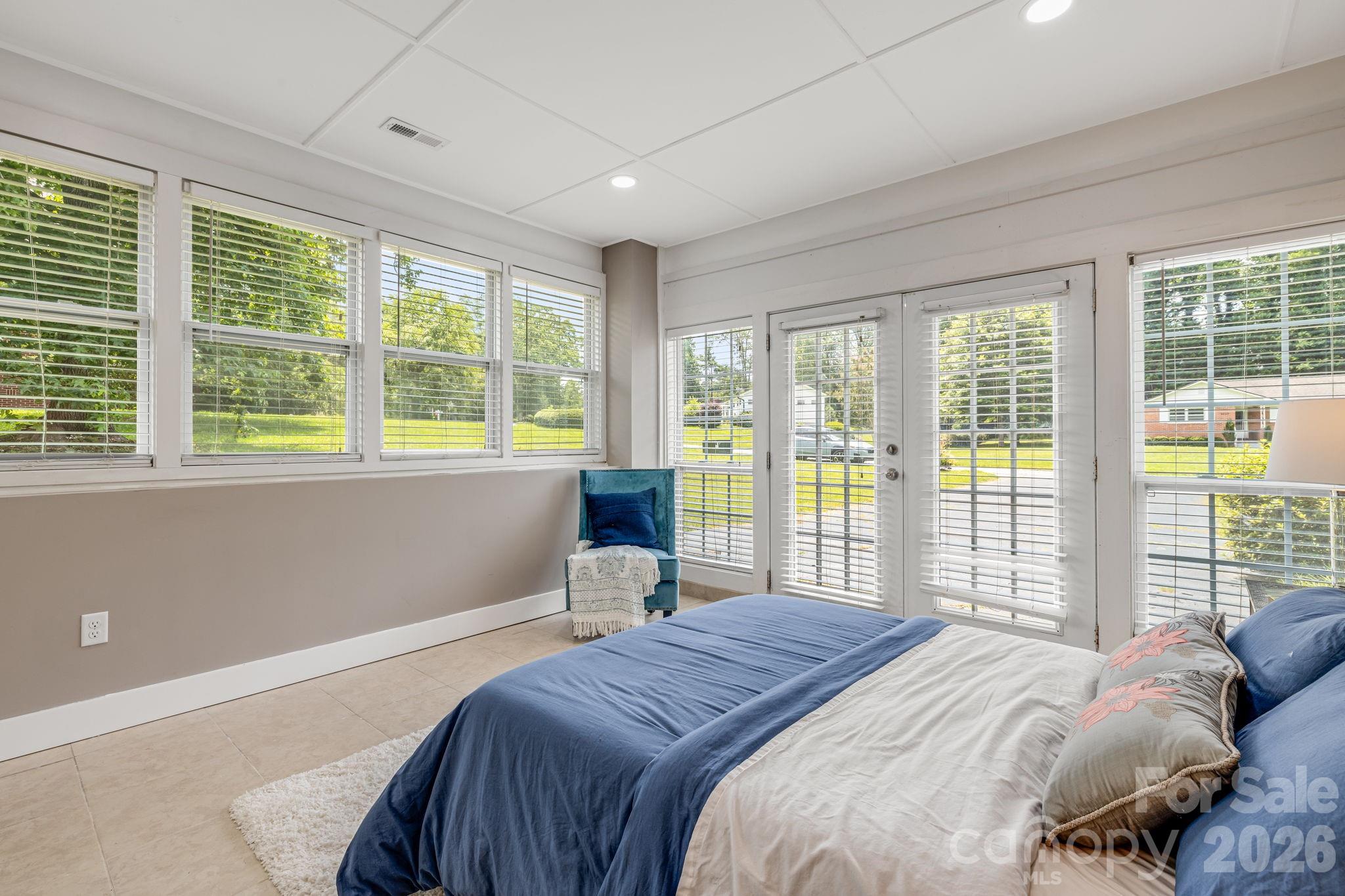 3226 Charlyne Drive — Hendersonville