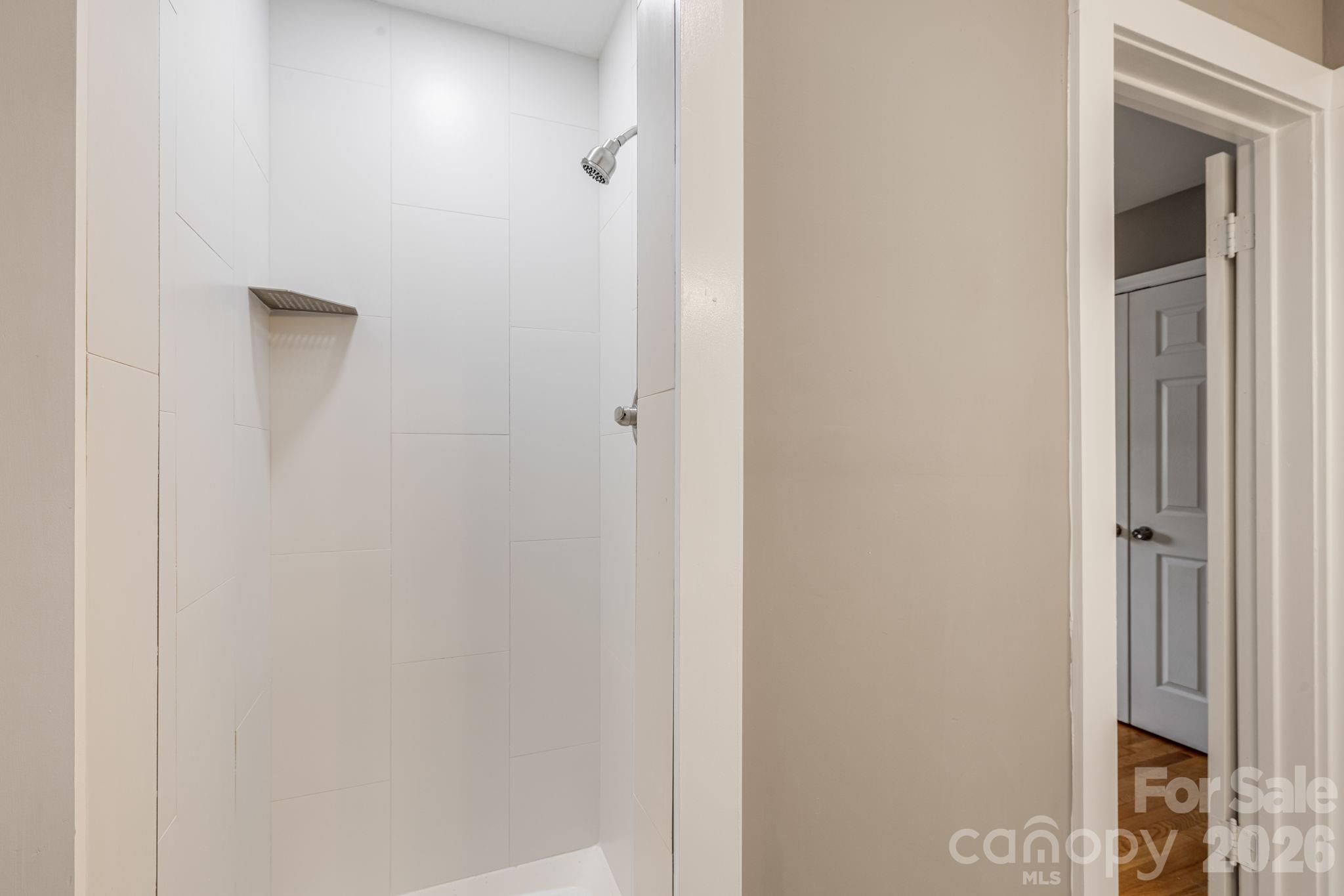 3226 Charlyne Drive — Hendersonville