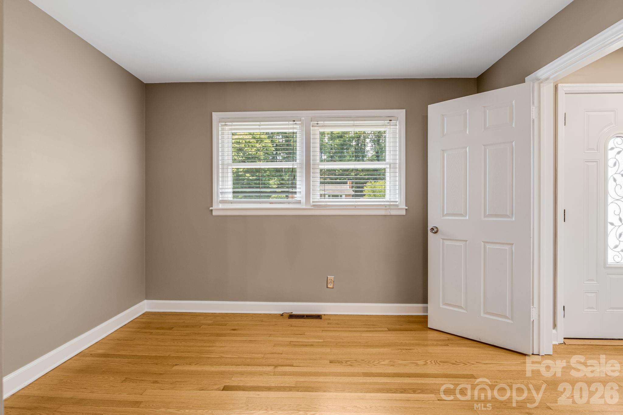 3226 Charlyne Drive — Hendersonville