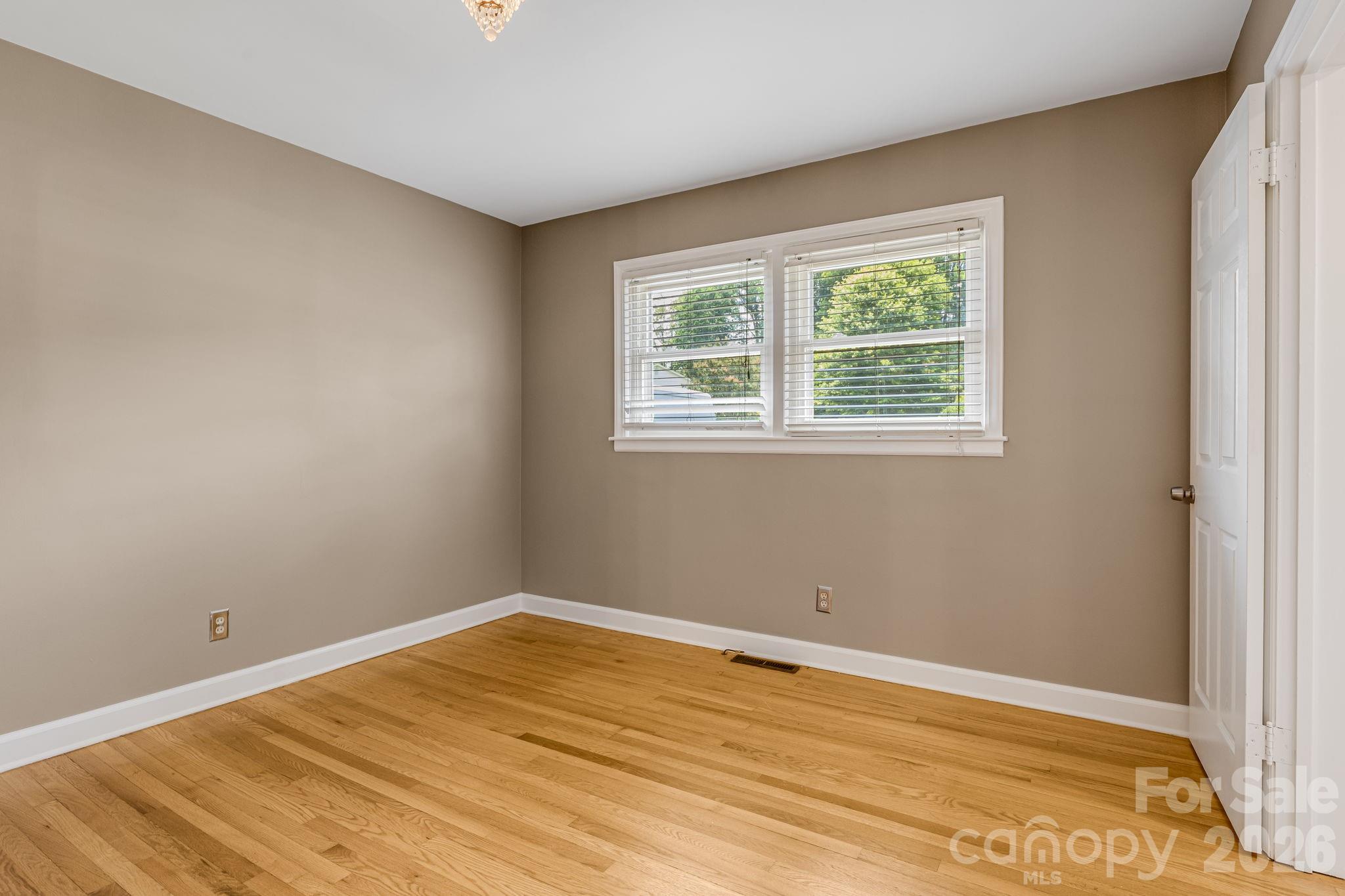 3226 Charlyne Drive — Hendersonville