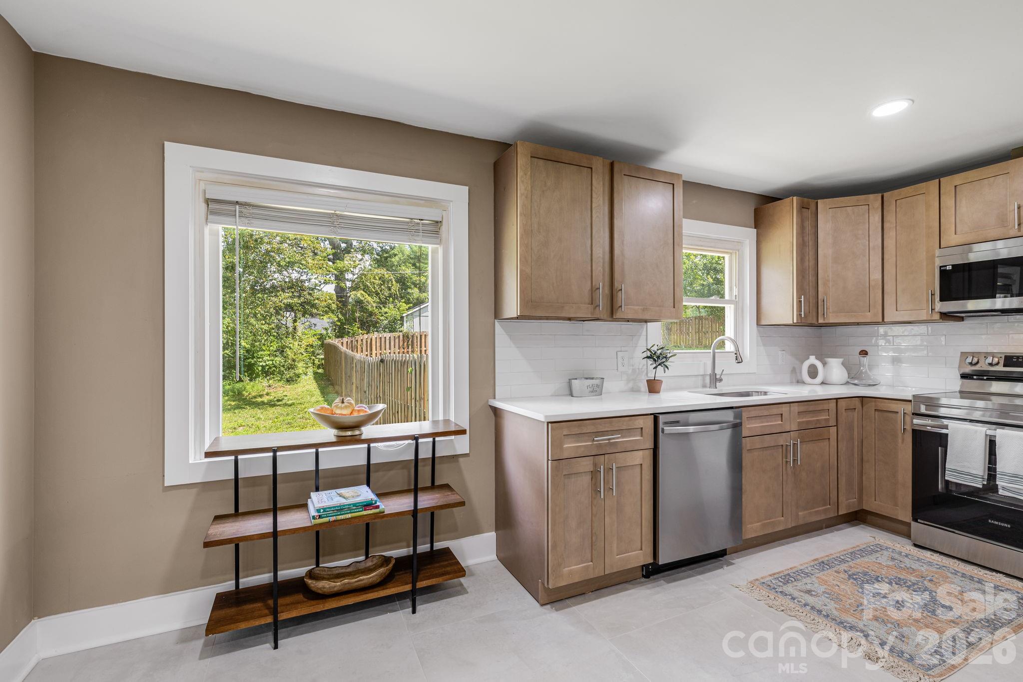 3226 Charlyne Drive — Hendersonville