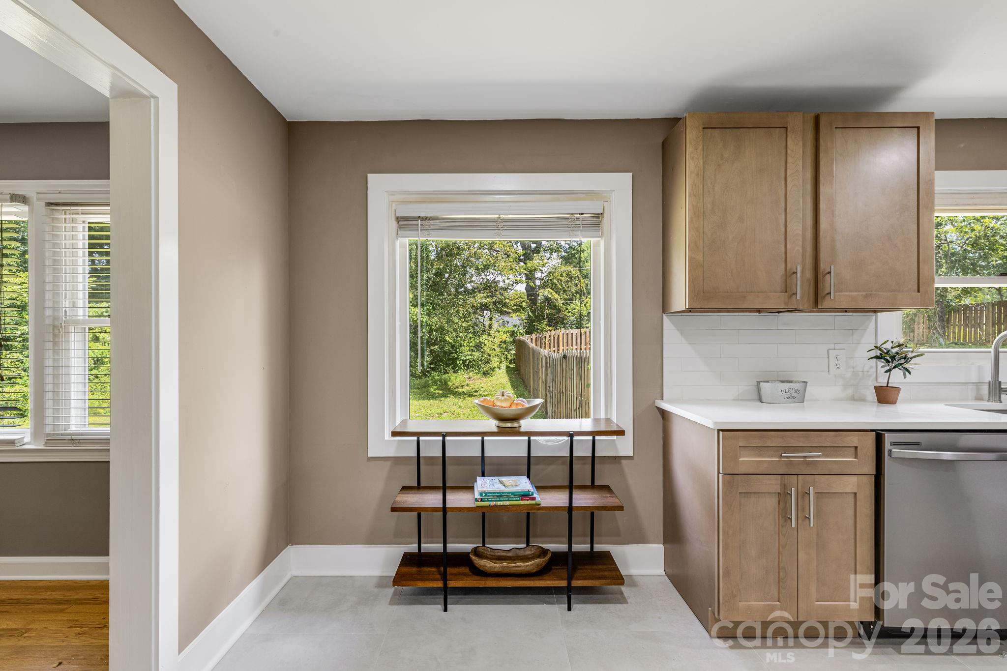 3226 Charlyne Drive — Hendersonville