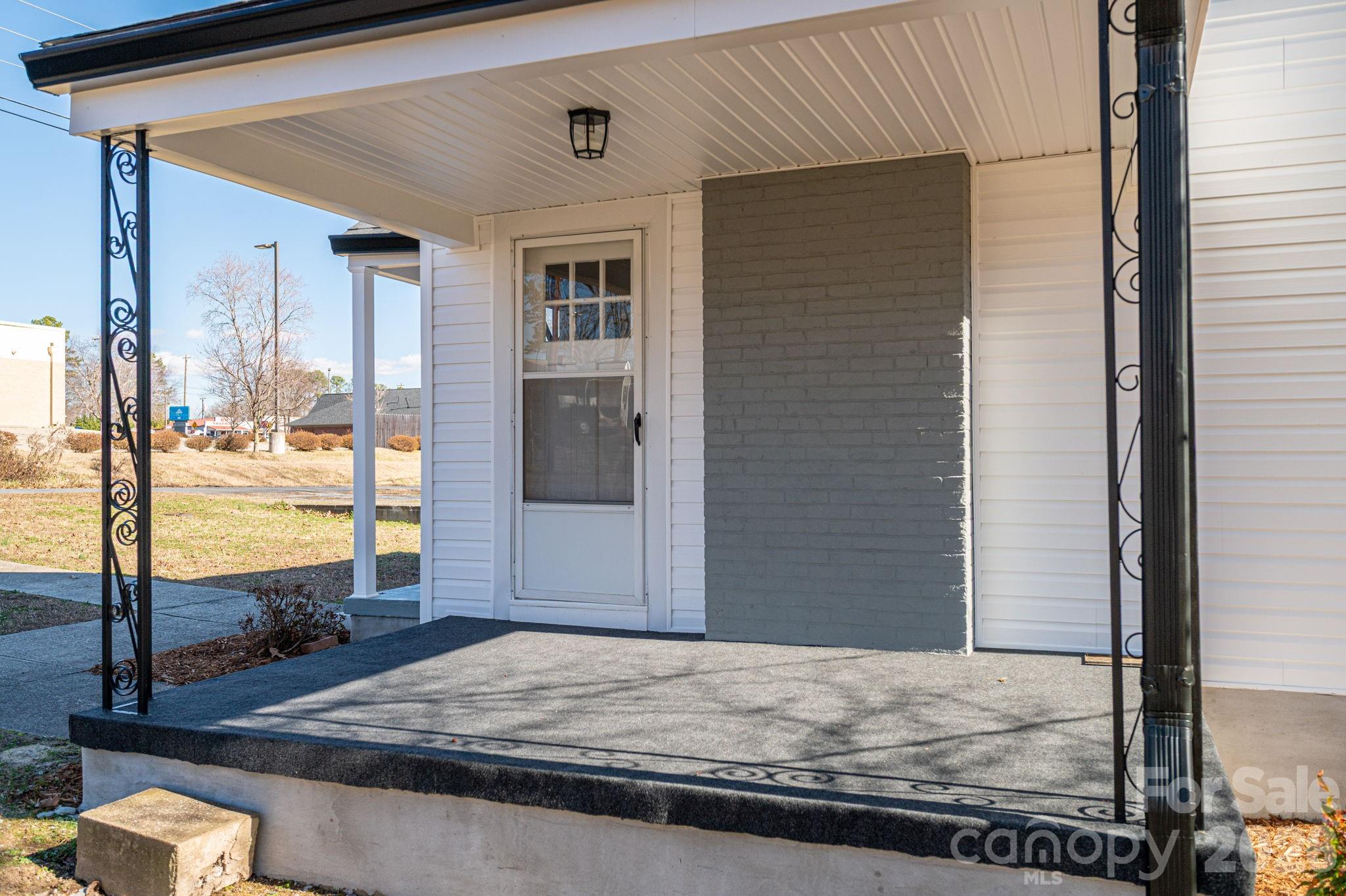 1203 W Gold Street Extension — Kings Mountain