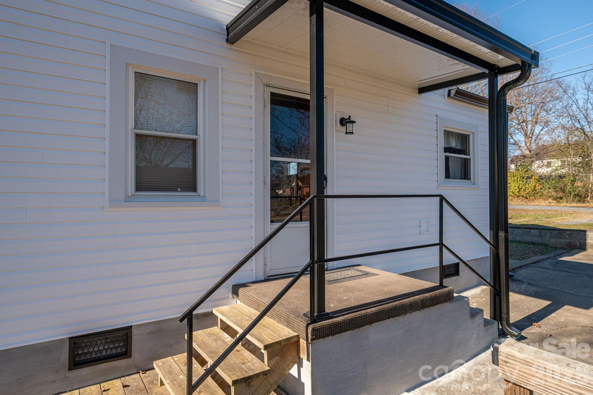 1203 W Gold Street Extension — Kings Mountain