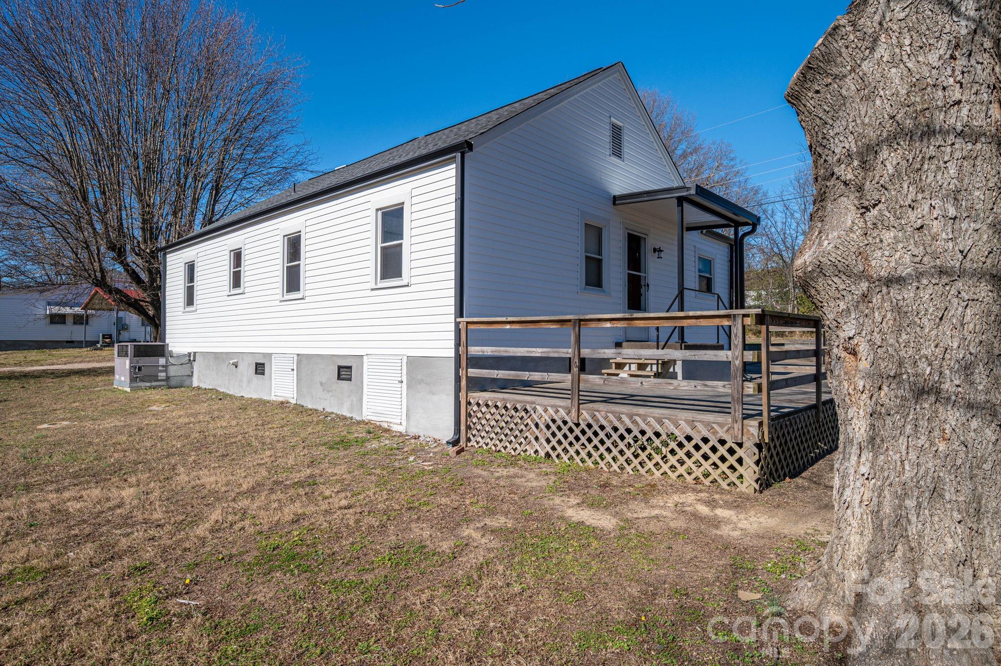 1203 W Gold Street Extension — Kings Mountain