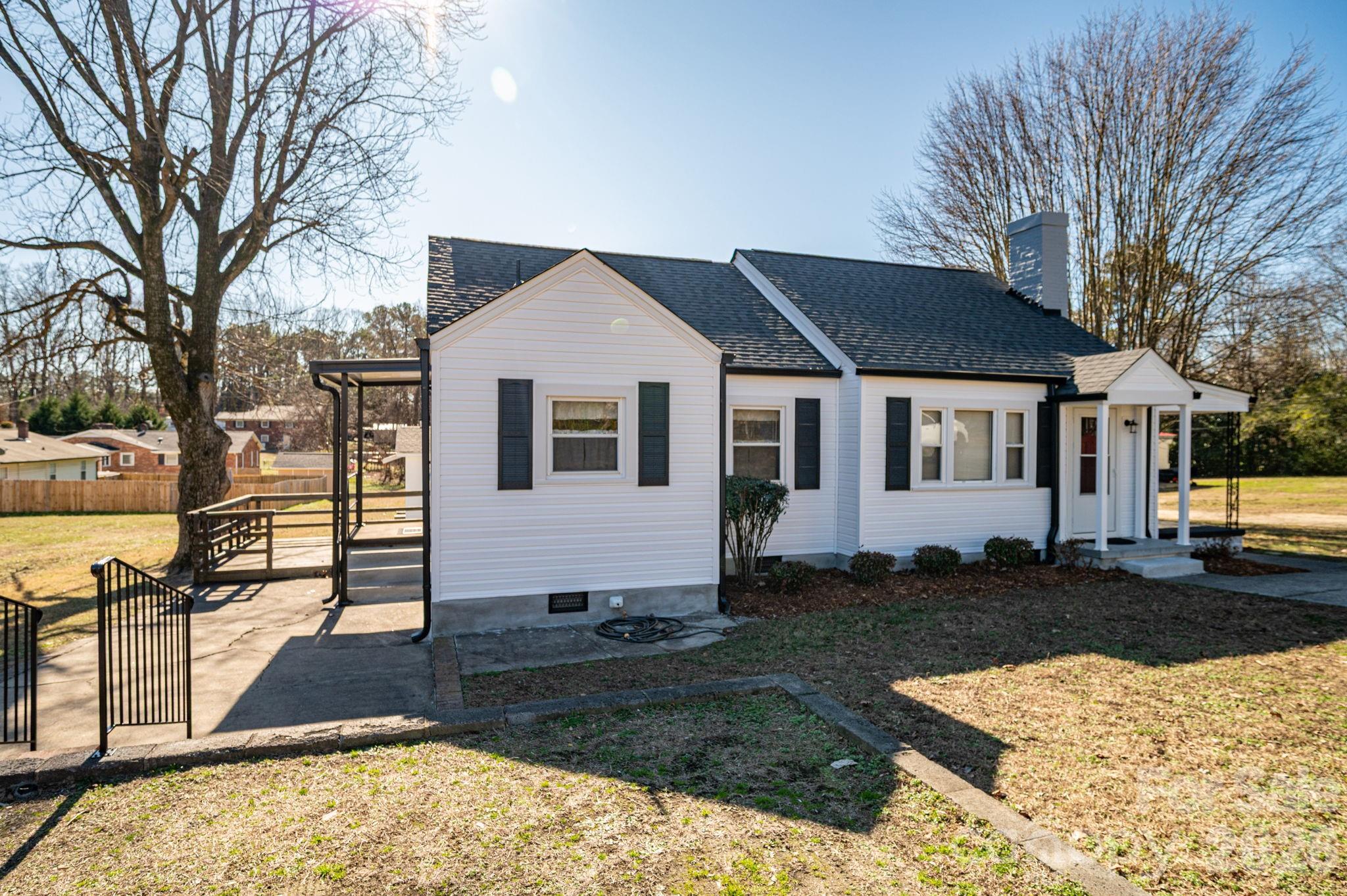 1203 W Gold Street Extension — Kings Mountain