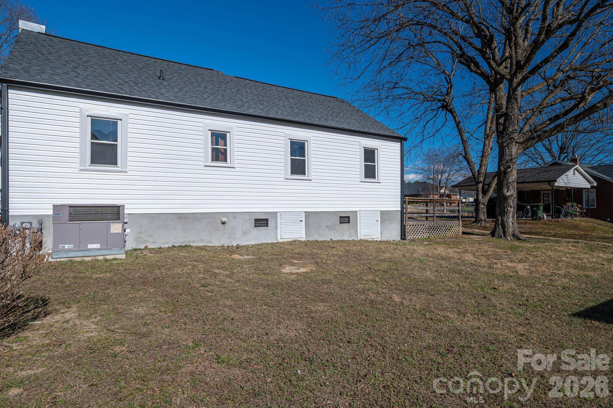1203 W Gold Street Extension — Kings Mountain