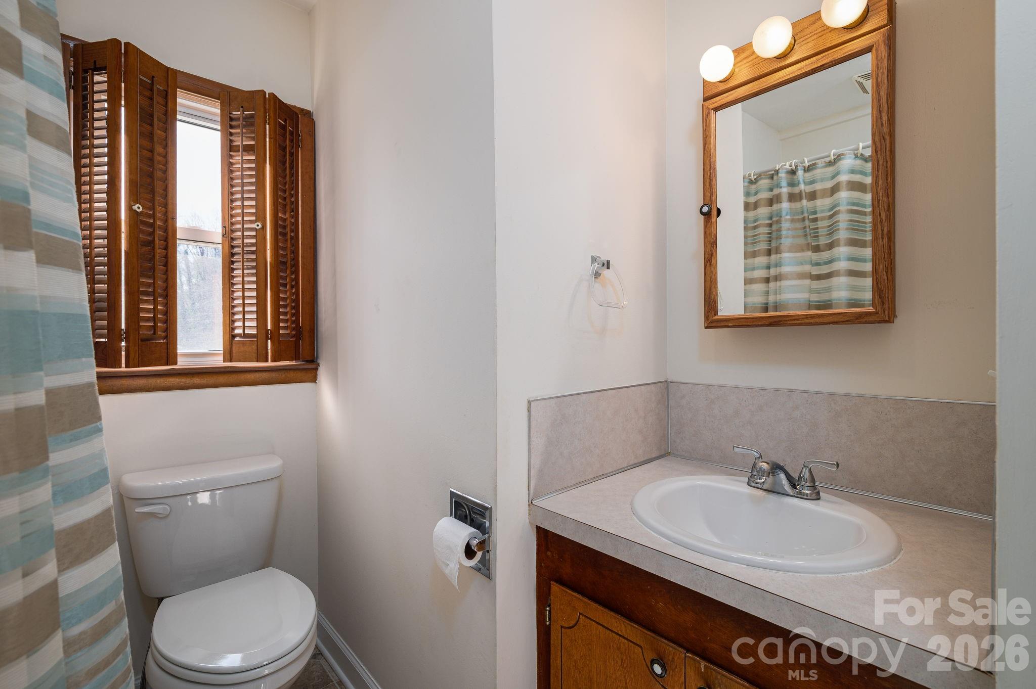 1203 W Gold Street Extension — Kings Mountain
