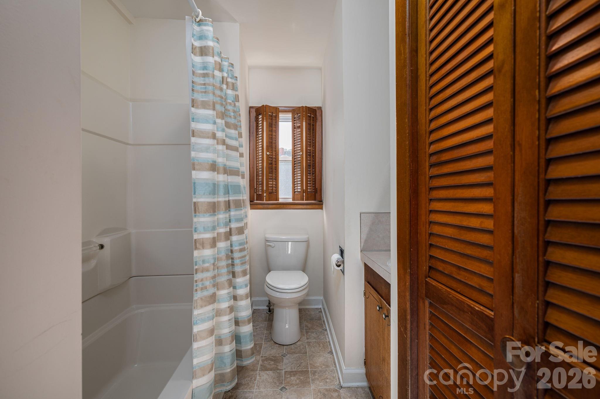 1203 W Gold Street Extension — Kings Mountain