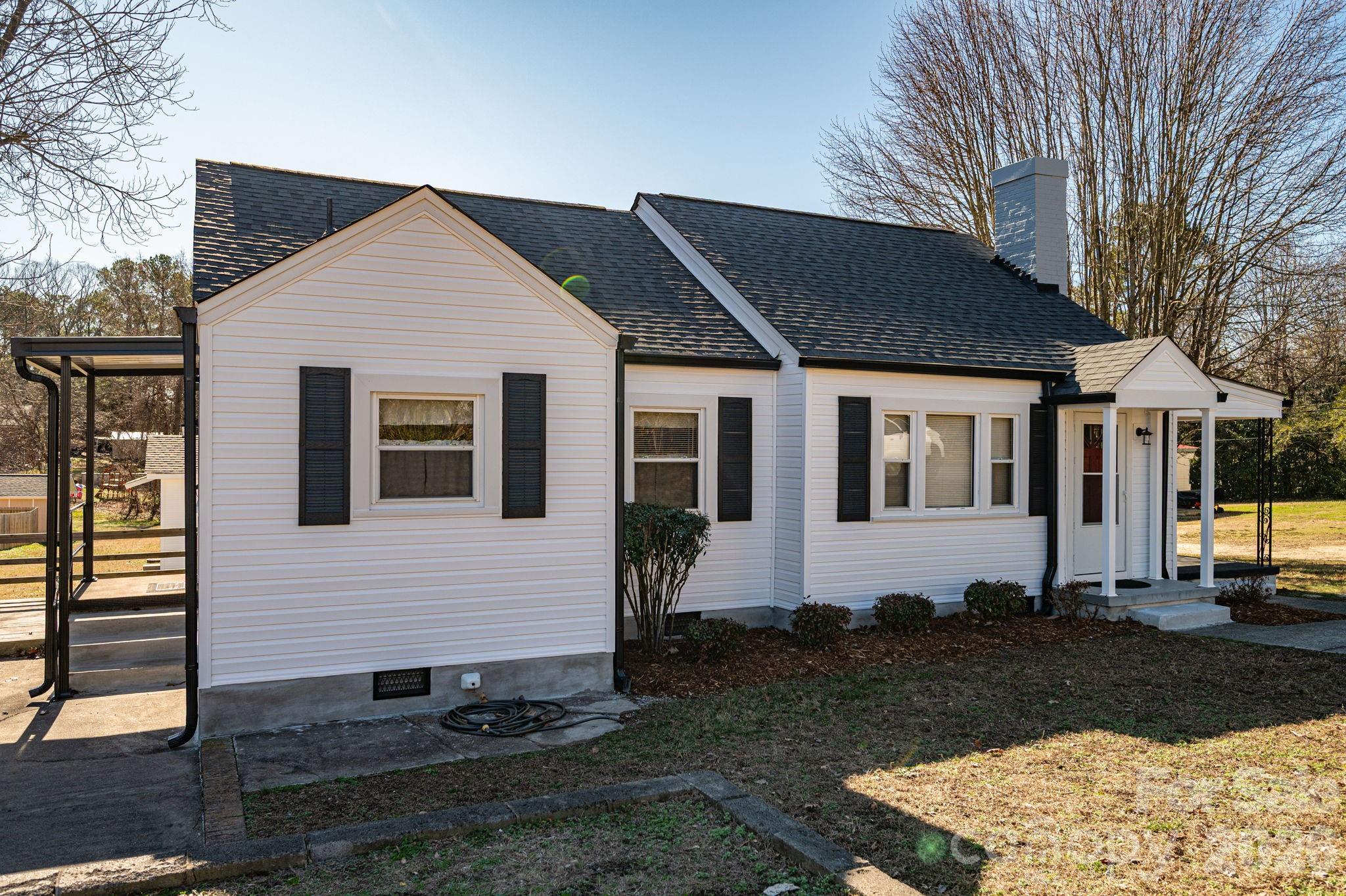 1203 W Gold Street Extension — Kings Mountain