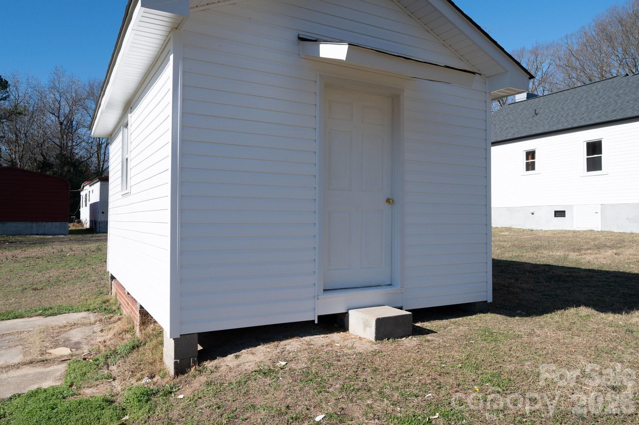 1203 W Gold Street Extension — Kings Mountain