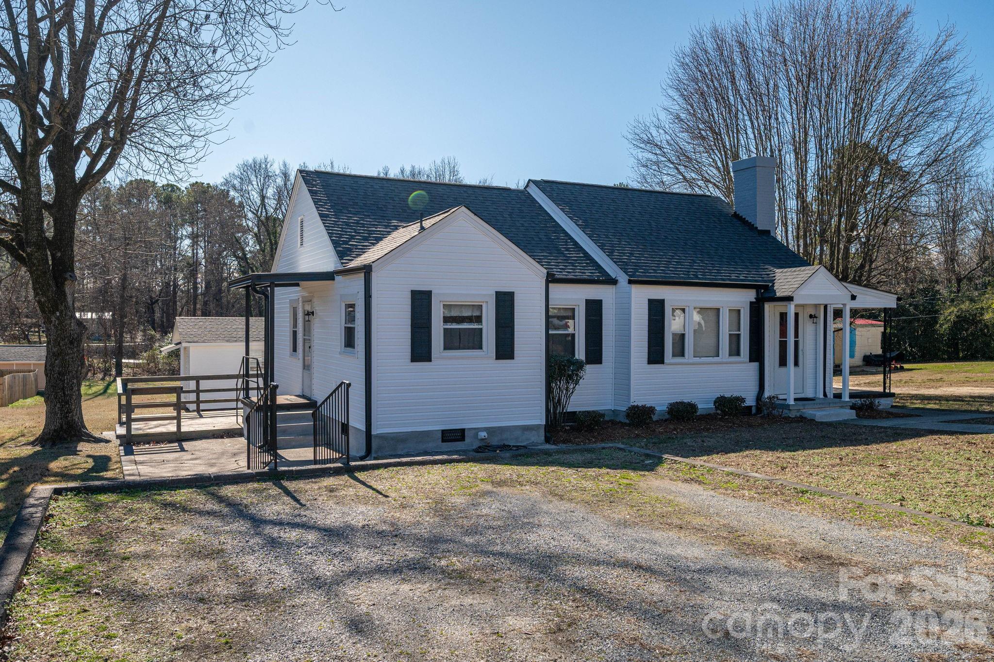 1203 W Gold Street Extension — Kings Mountain
